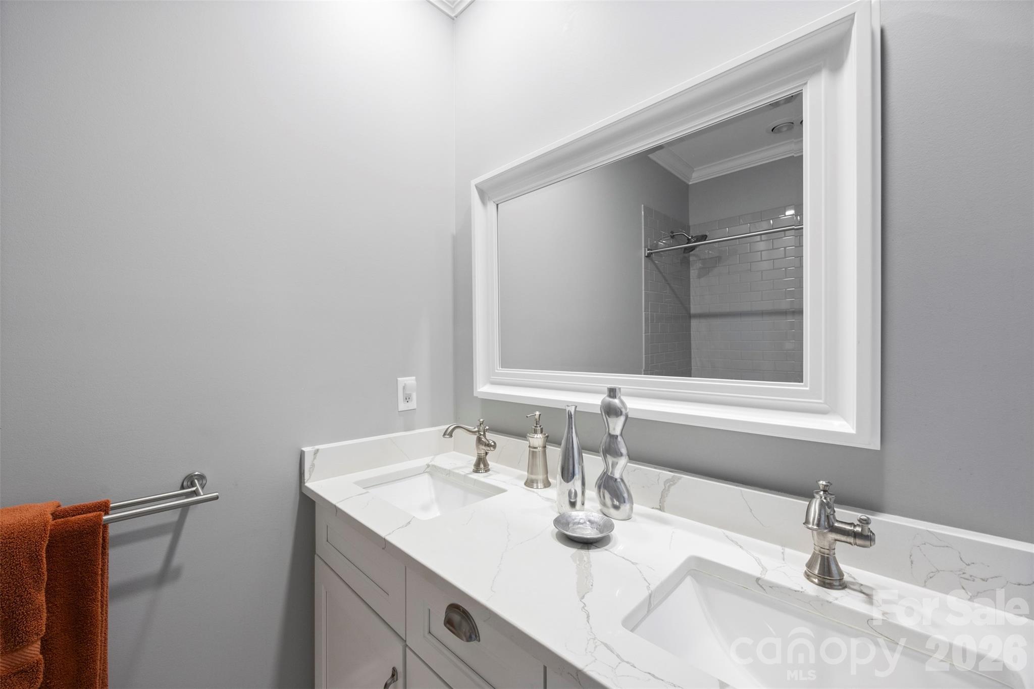 207 W Academy Street — Cherryville