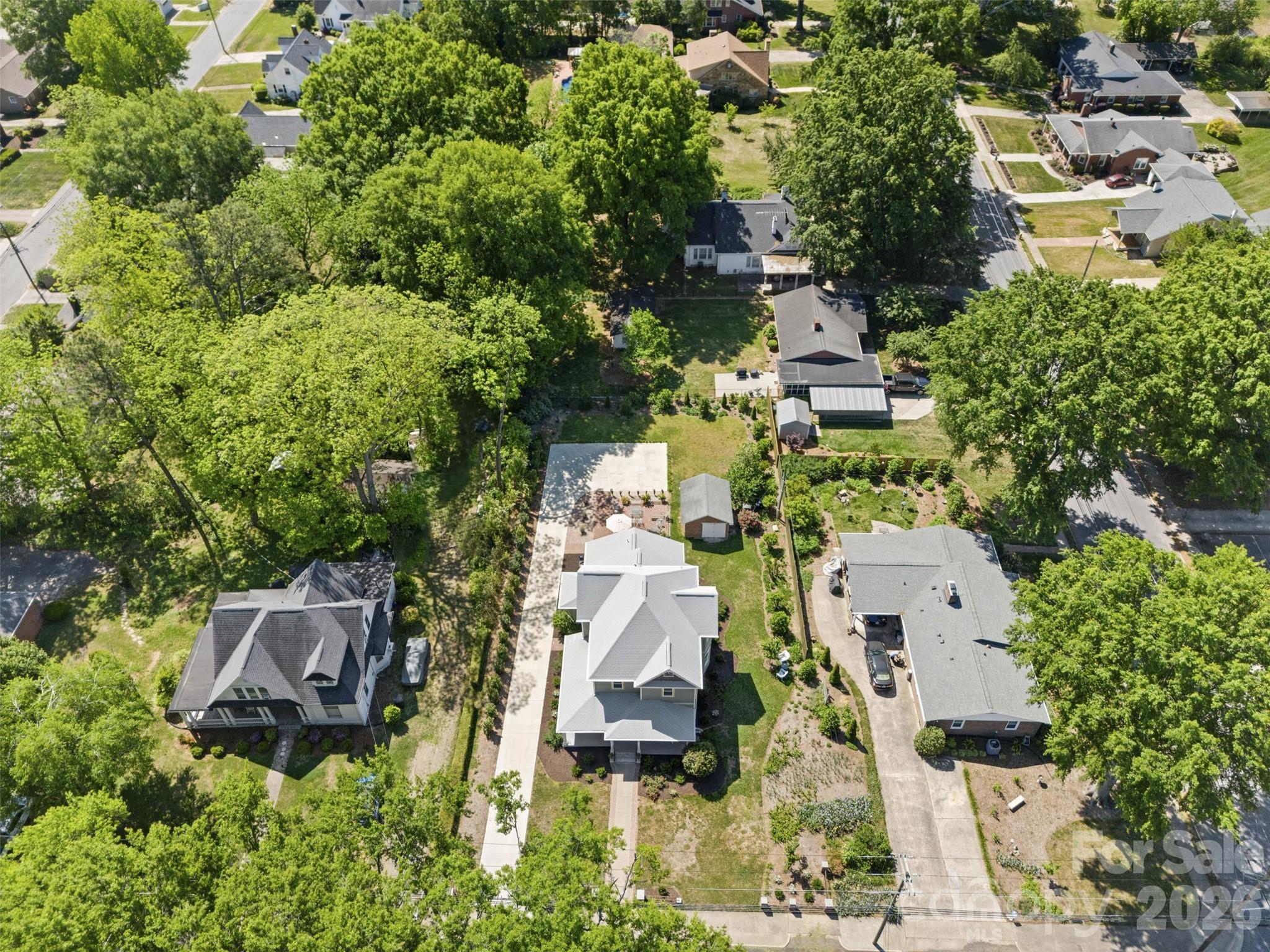 207 W Academy Street — Cherryville