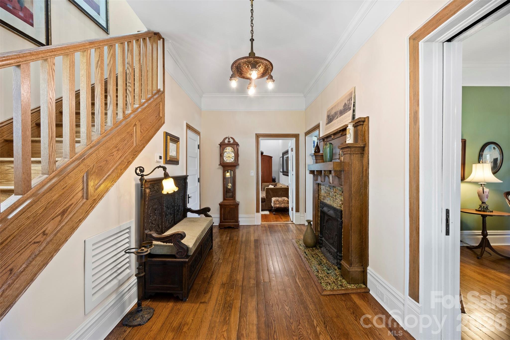 207 W Academy Street — Cherryville