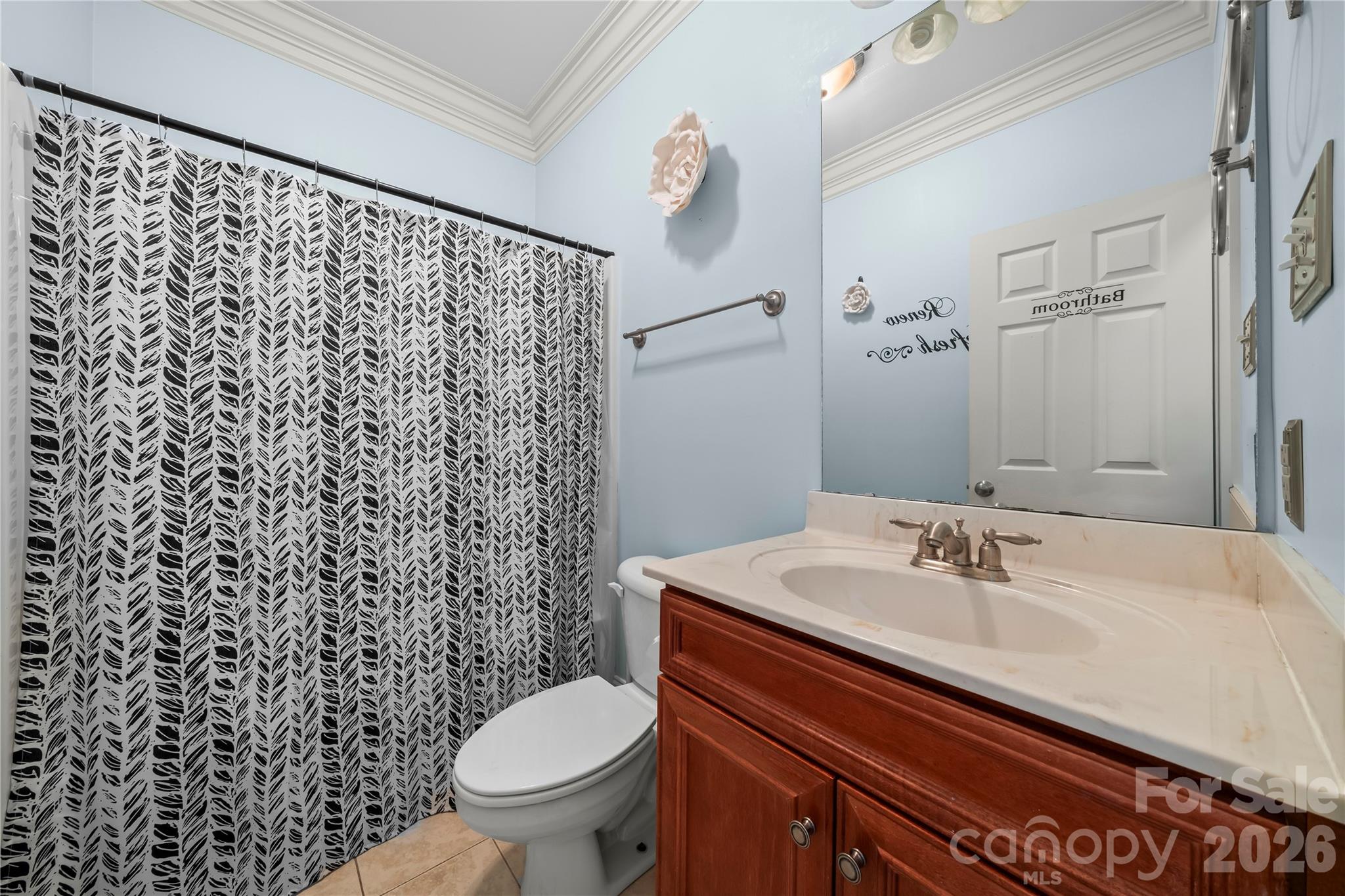 443 Crowders Bluff Court — Clover