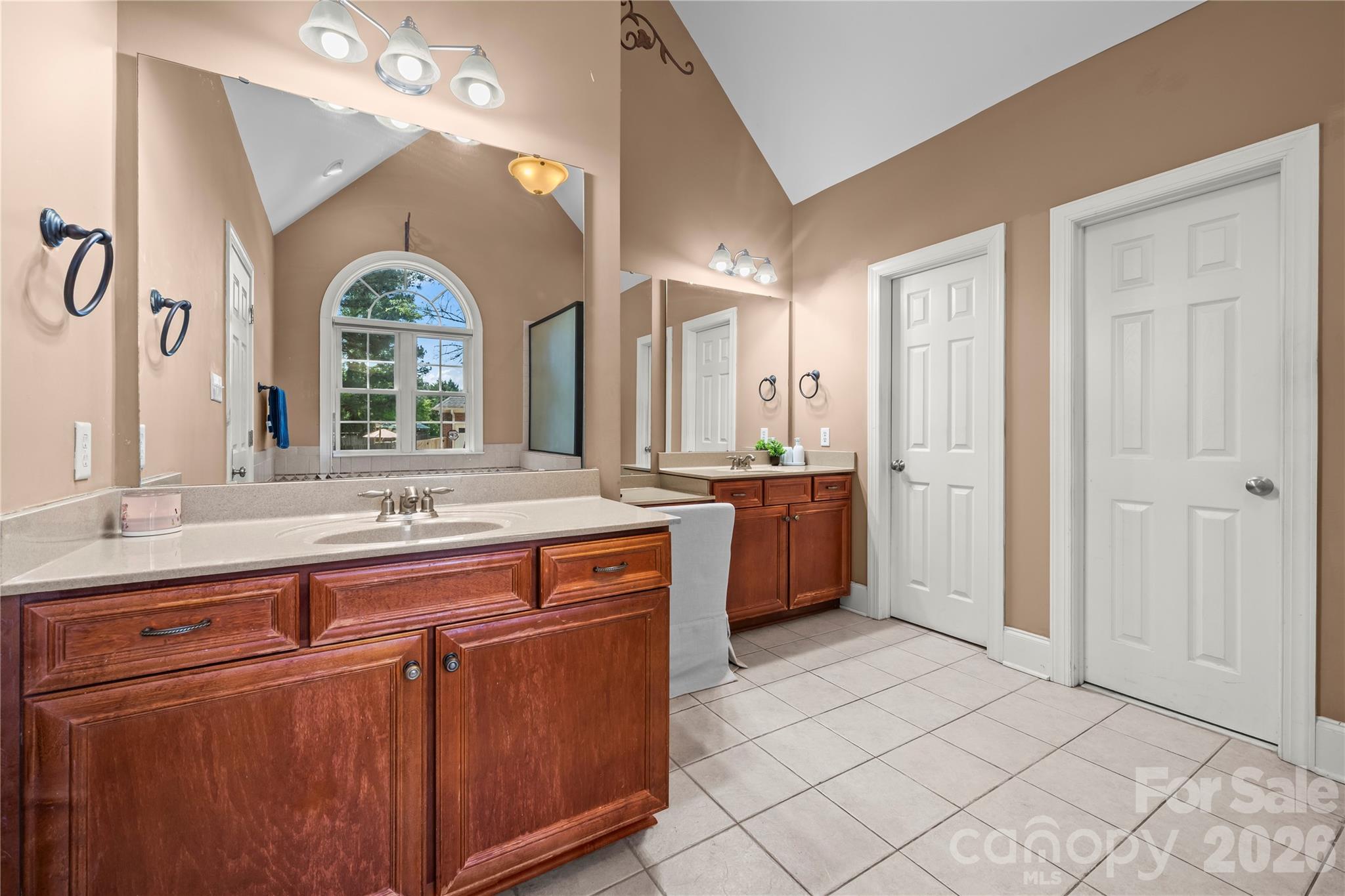 443 Crowders Bluff Court — Clover