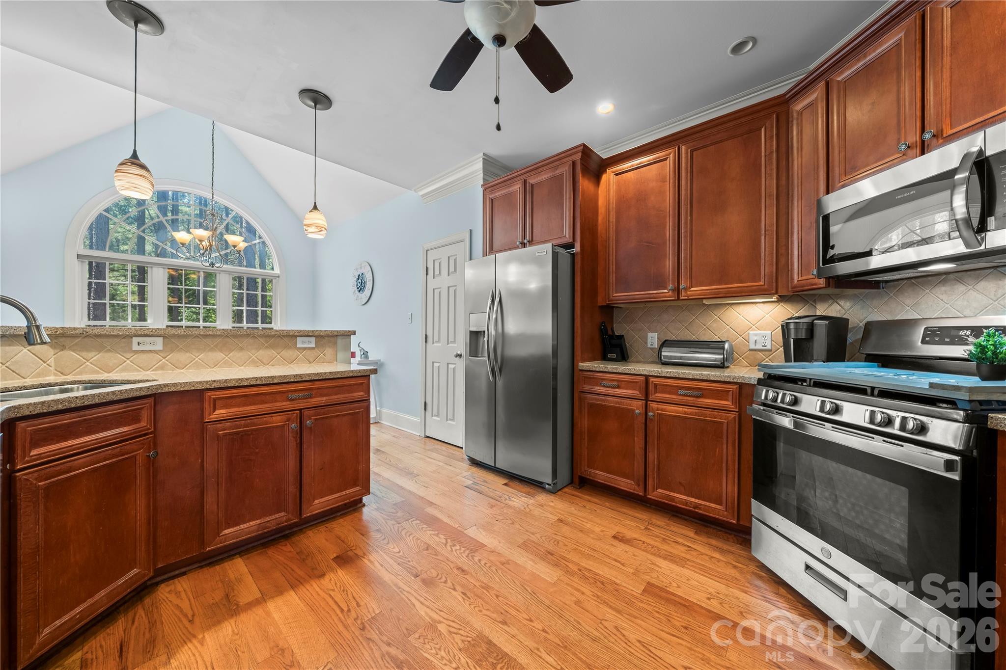 443 Crowders Bluff Court — Clover