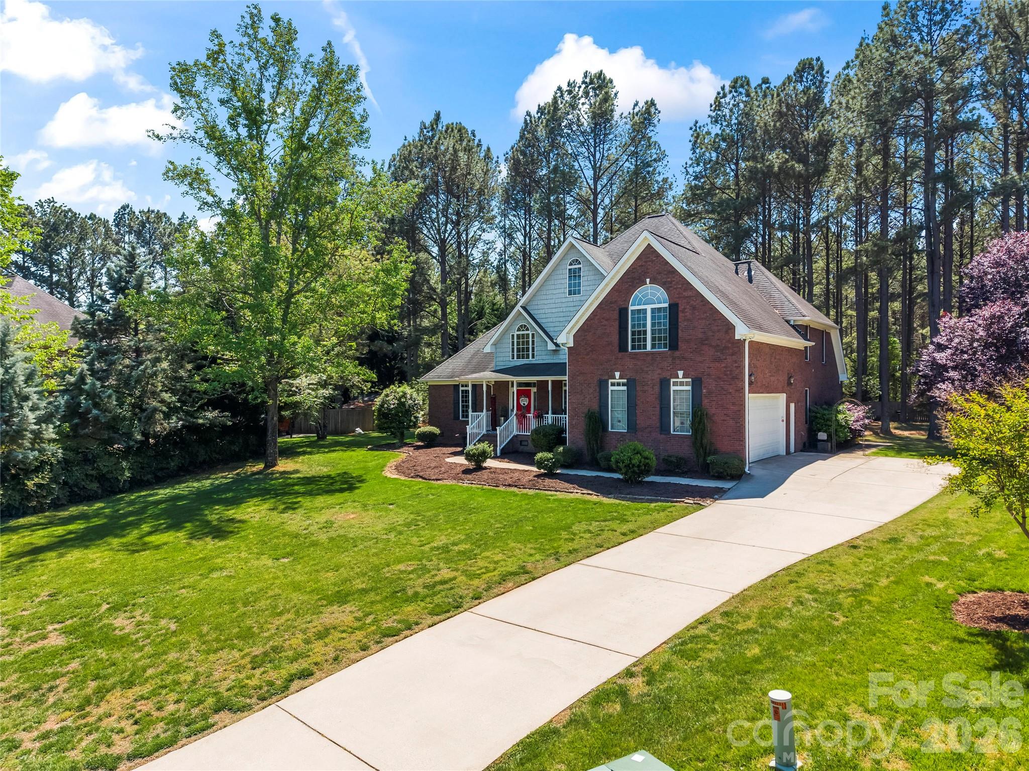 443 Crowders Bluff Court — Clover