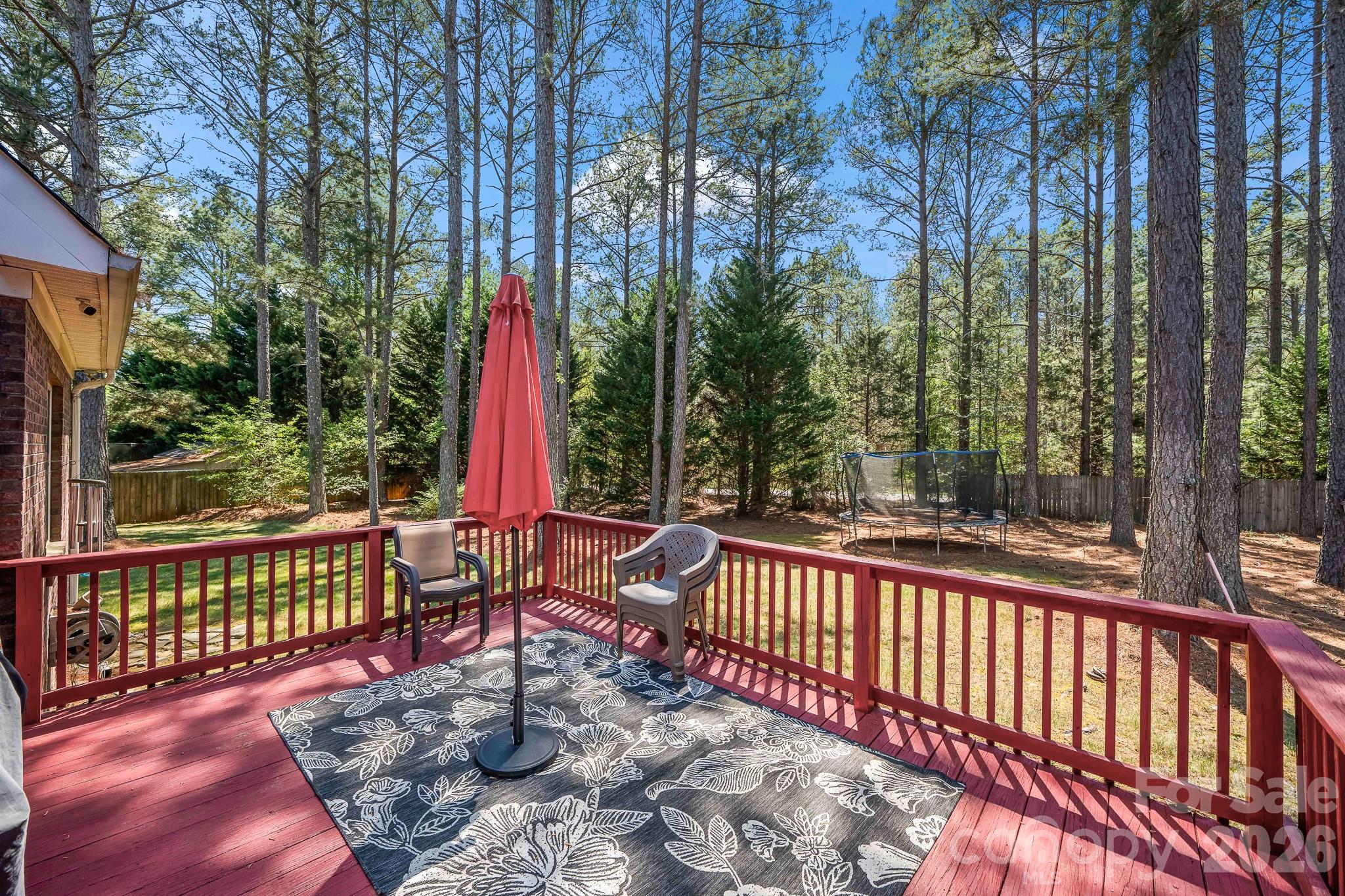 443 Crowders Bluff Court — Clover