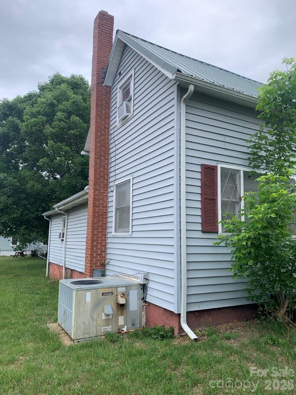 522 W Concord Street — Morganton