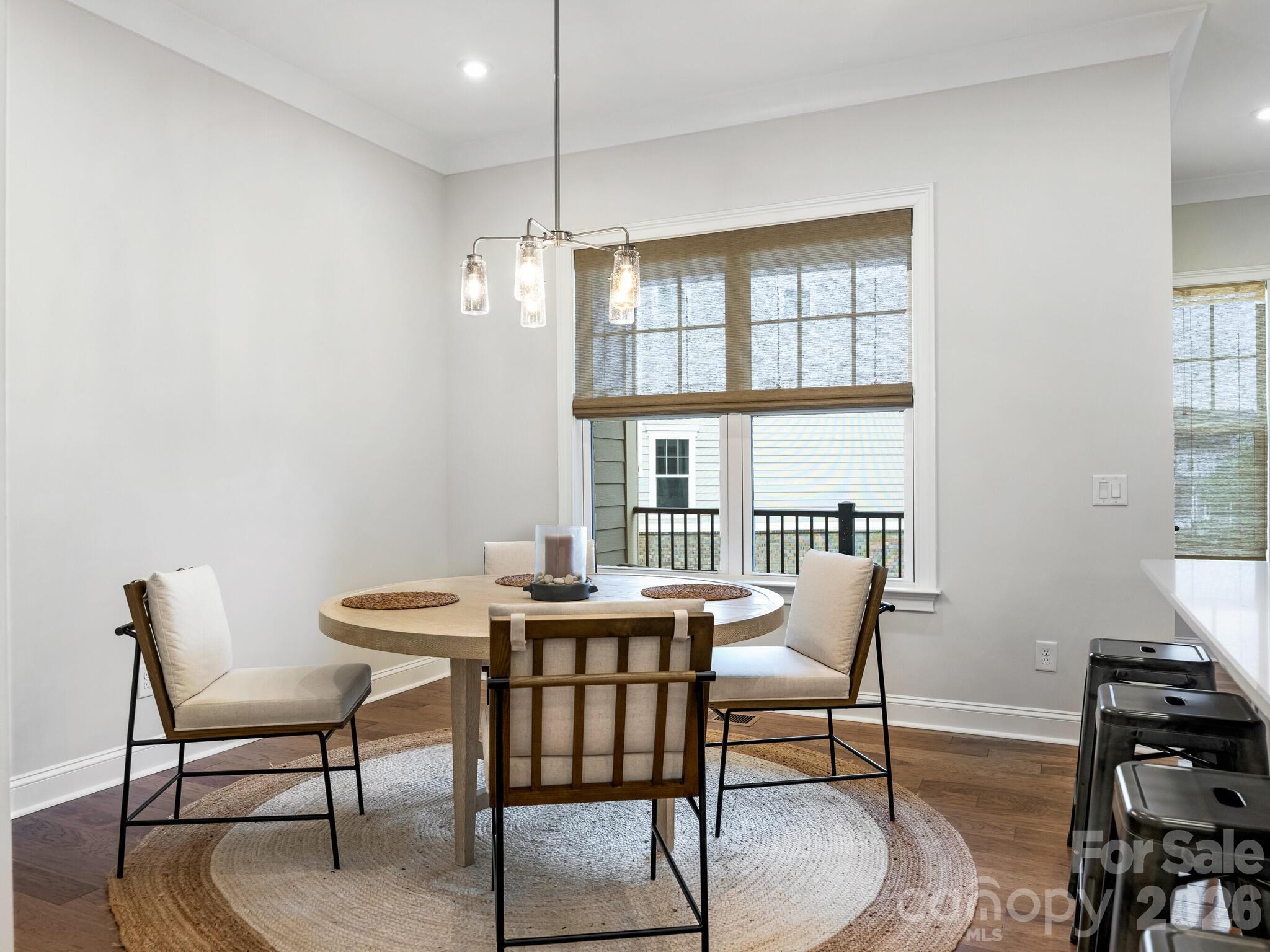 2555 Deacon Avenue — Charlotte