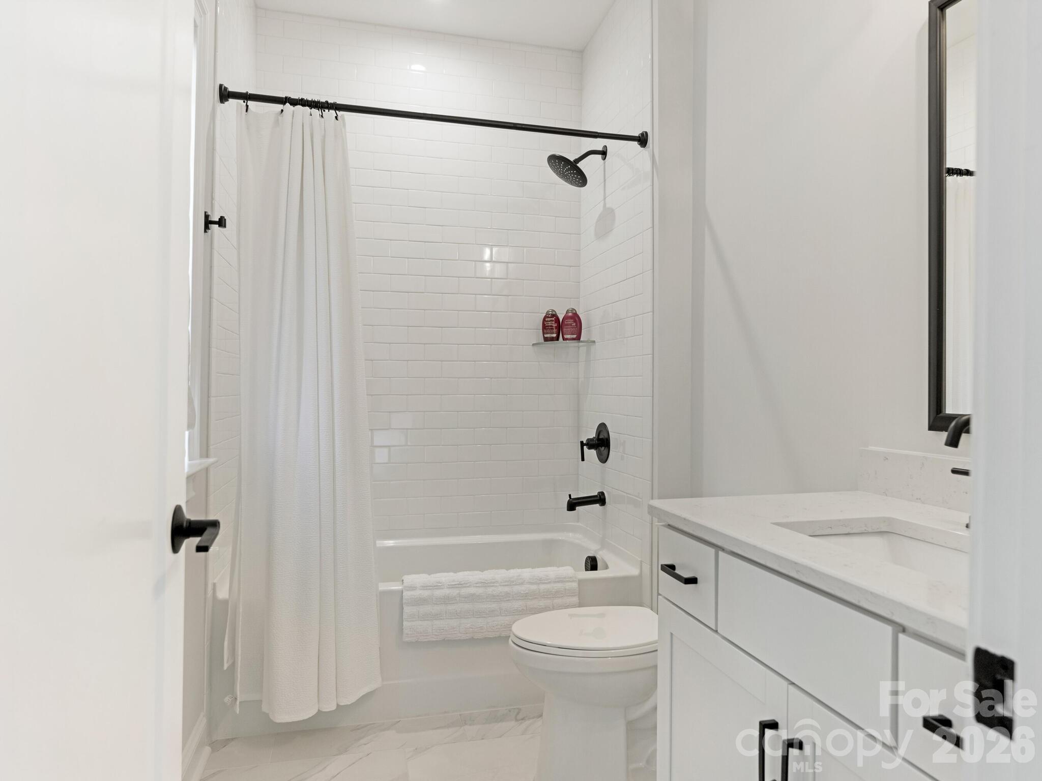 2555 Deacon Avenue — Charlotte