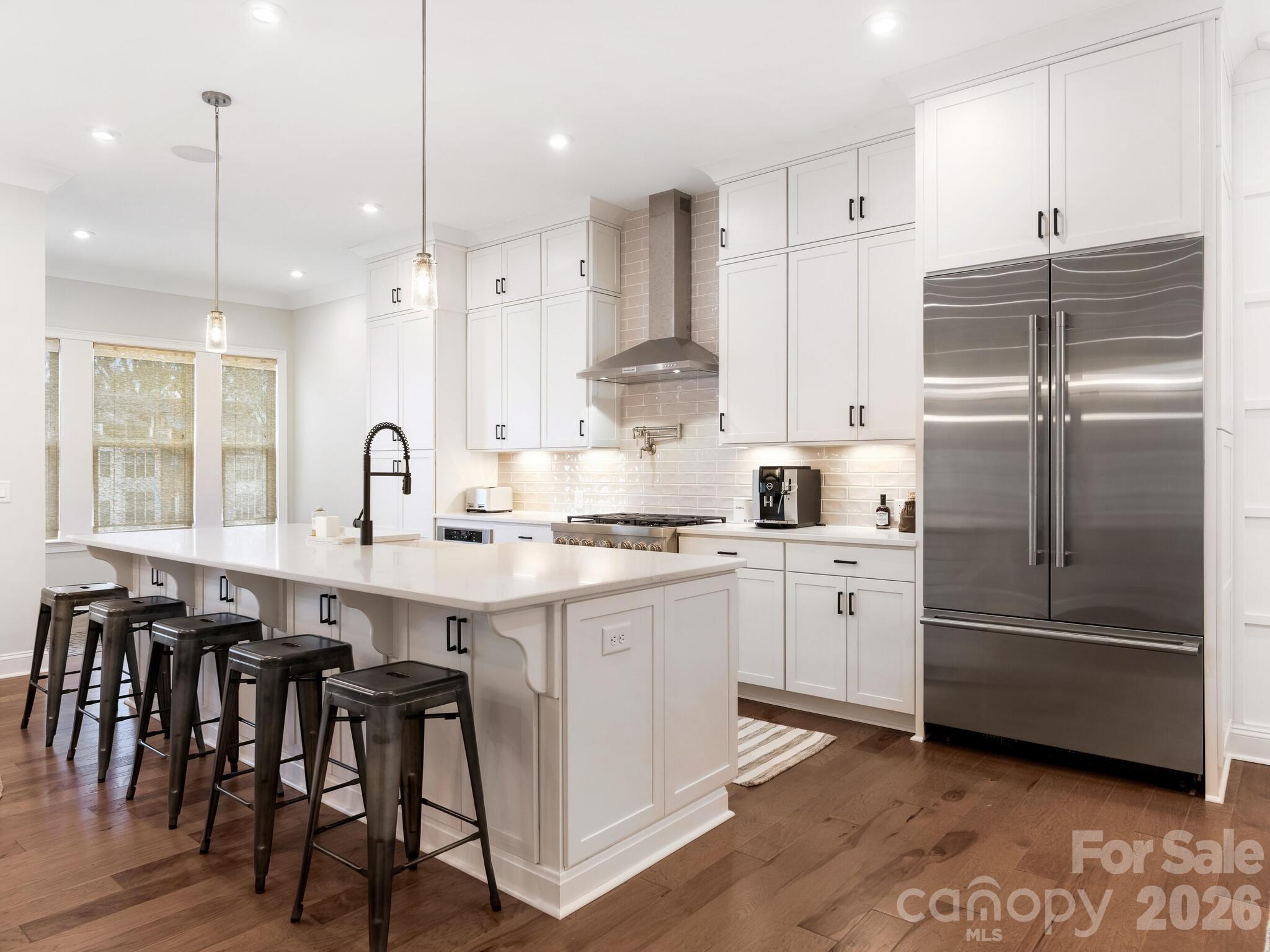 2555 Deacon Avenue — Charlotte