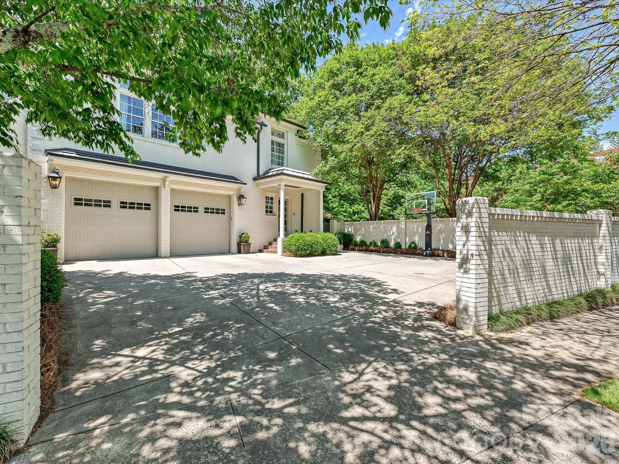 2228 Wellesley Avenue — Charlotte