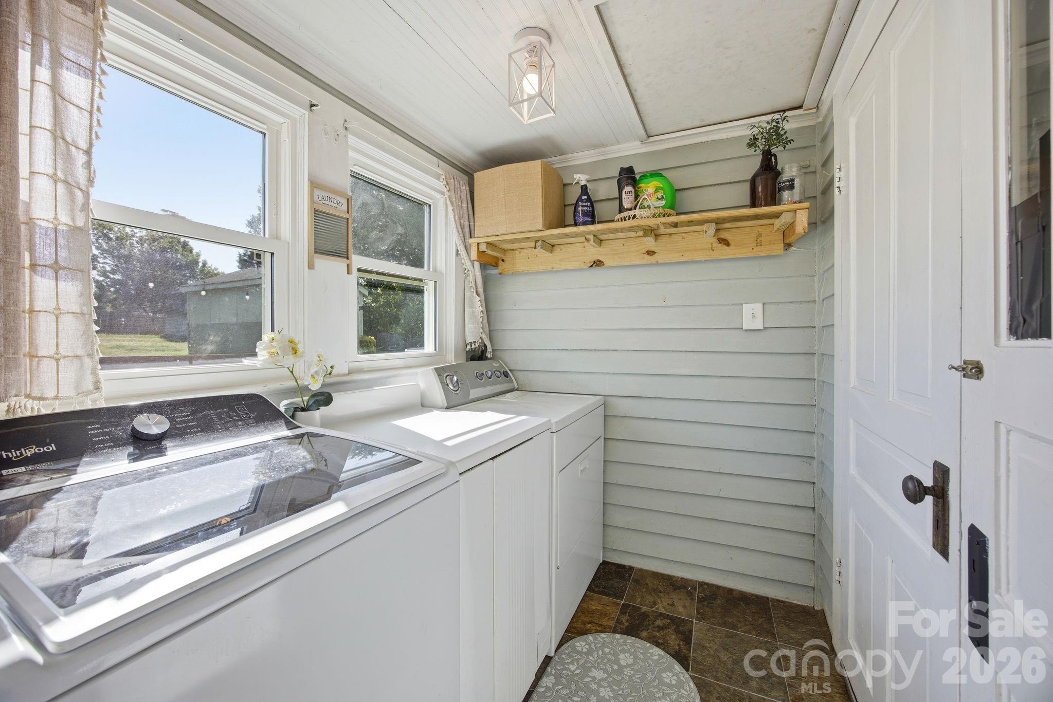 305 Bost Circle — Rockwell