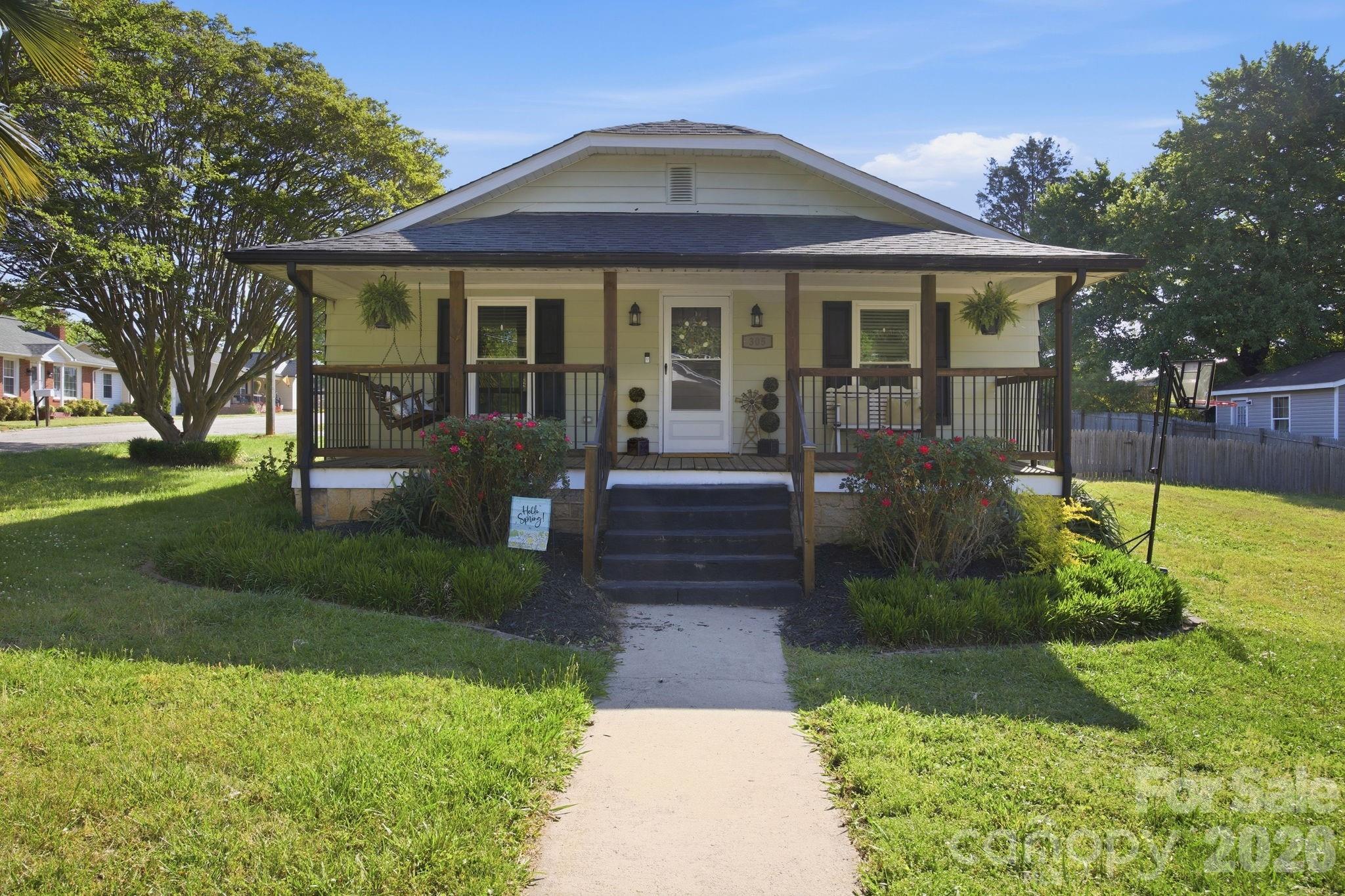 305 Bost Circle — Rockwell