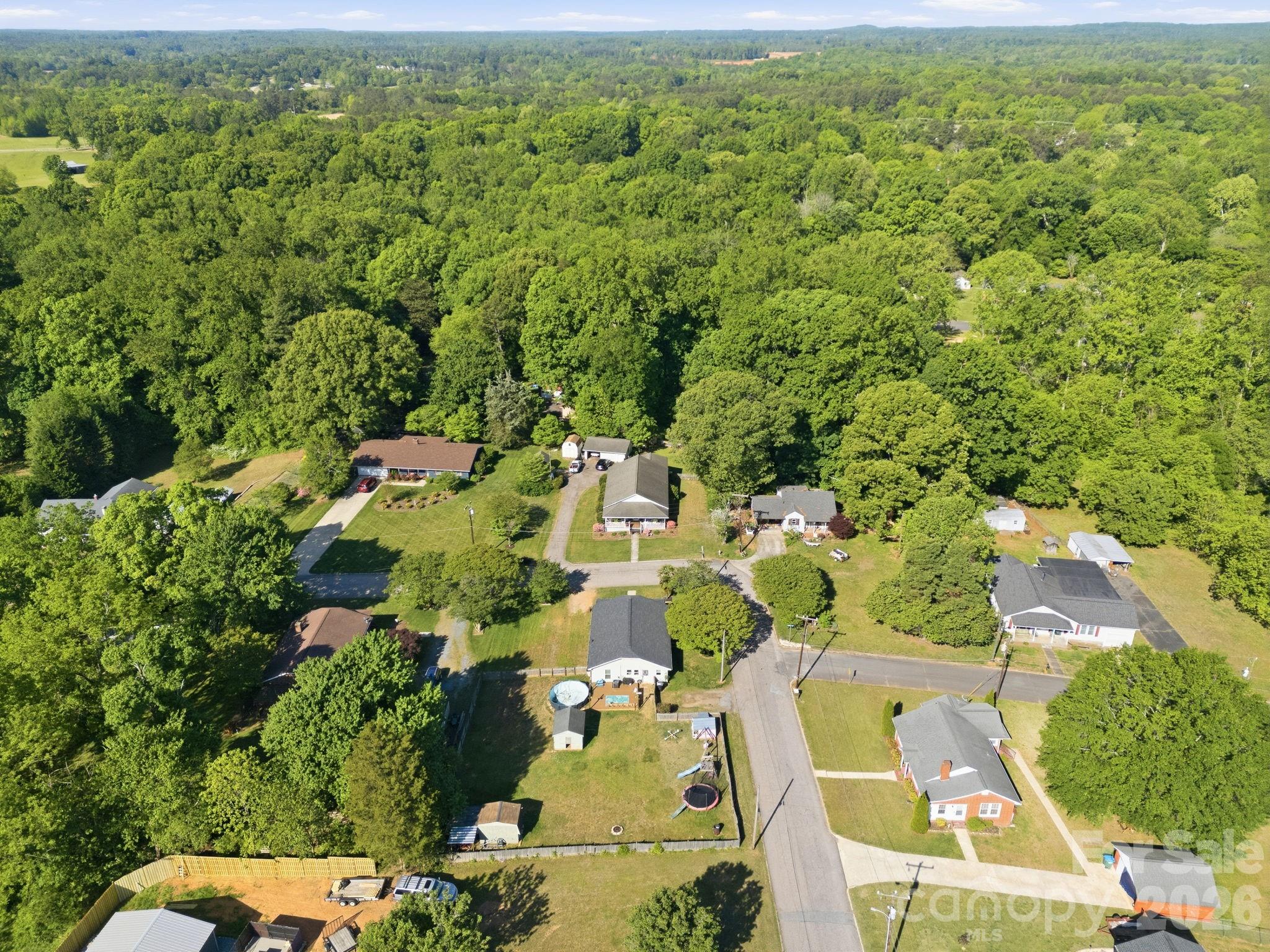 305 Bost Circle — Rockwell