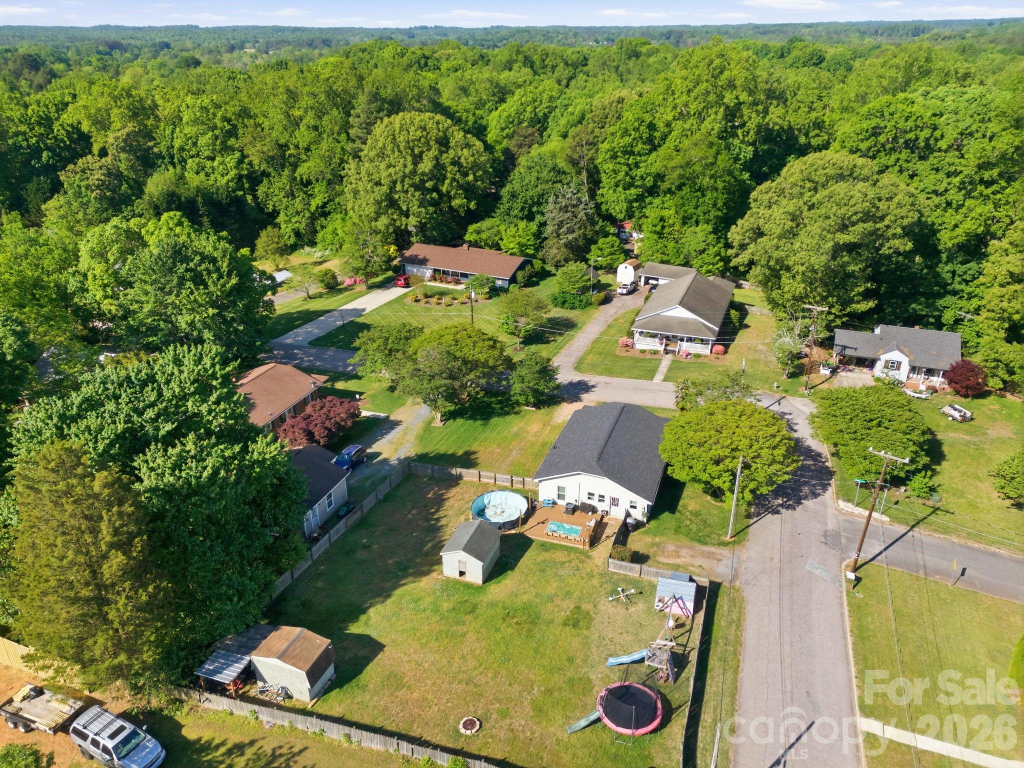 305 Bost Circle — Rockwell