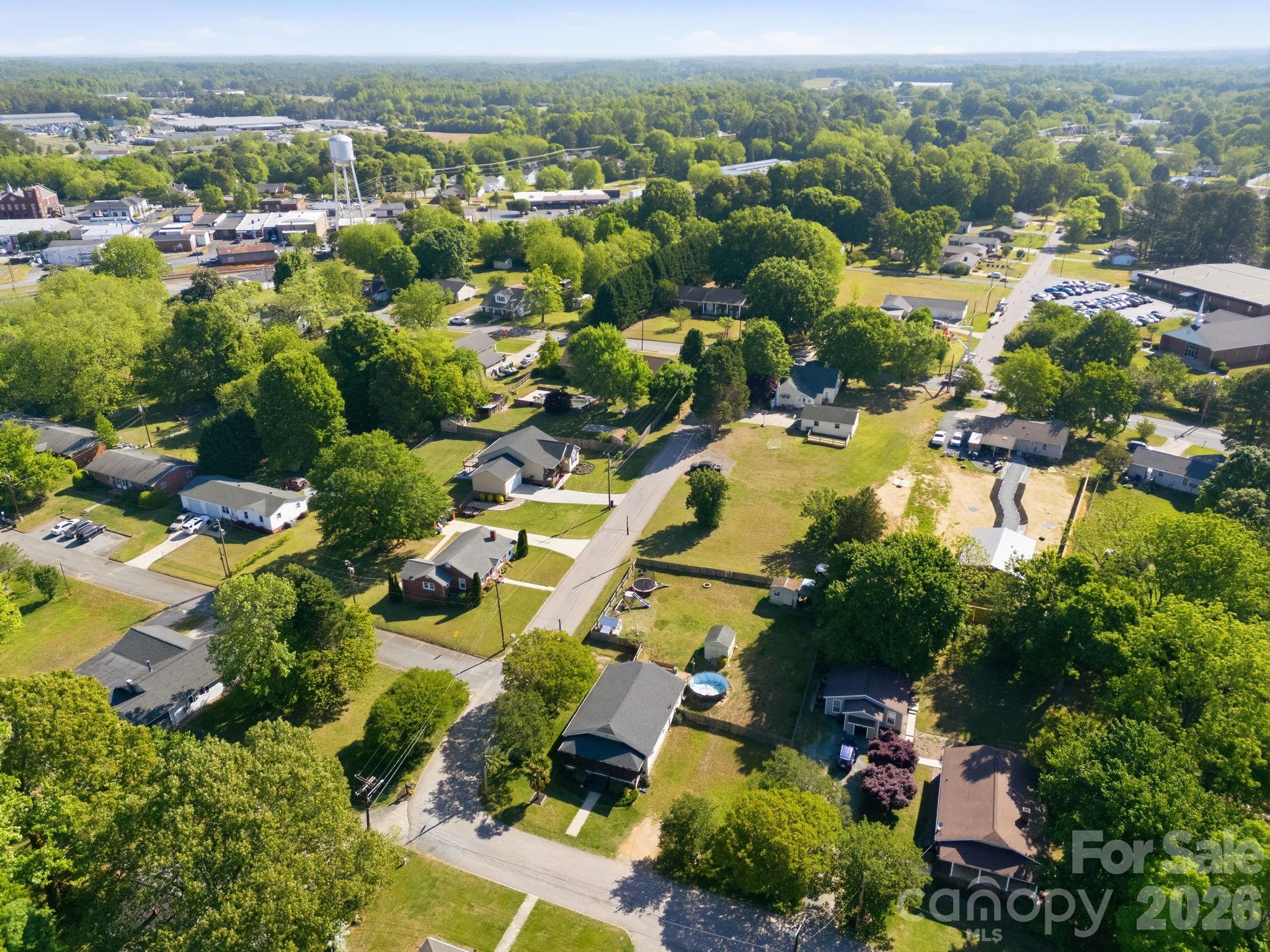 305 Bost Circle — Rockwell