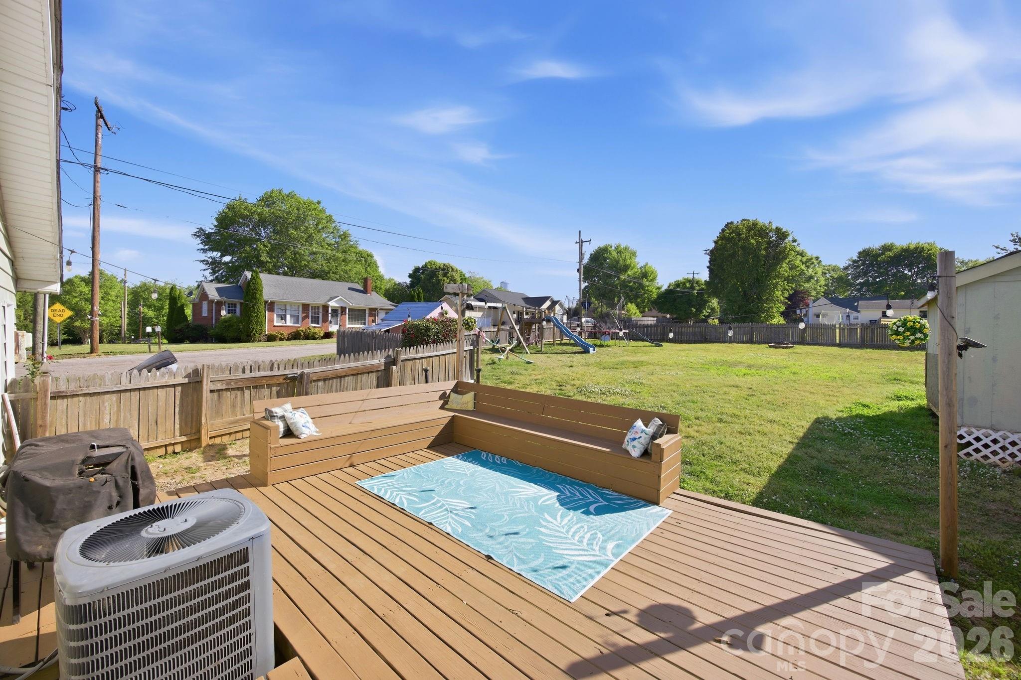 305 Bost Circle — Rockwell