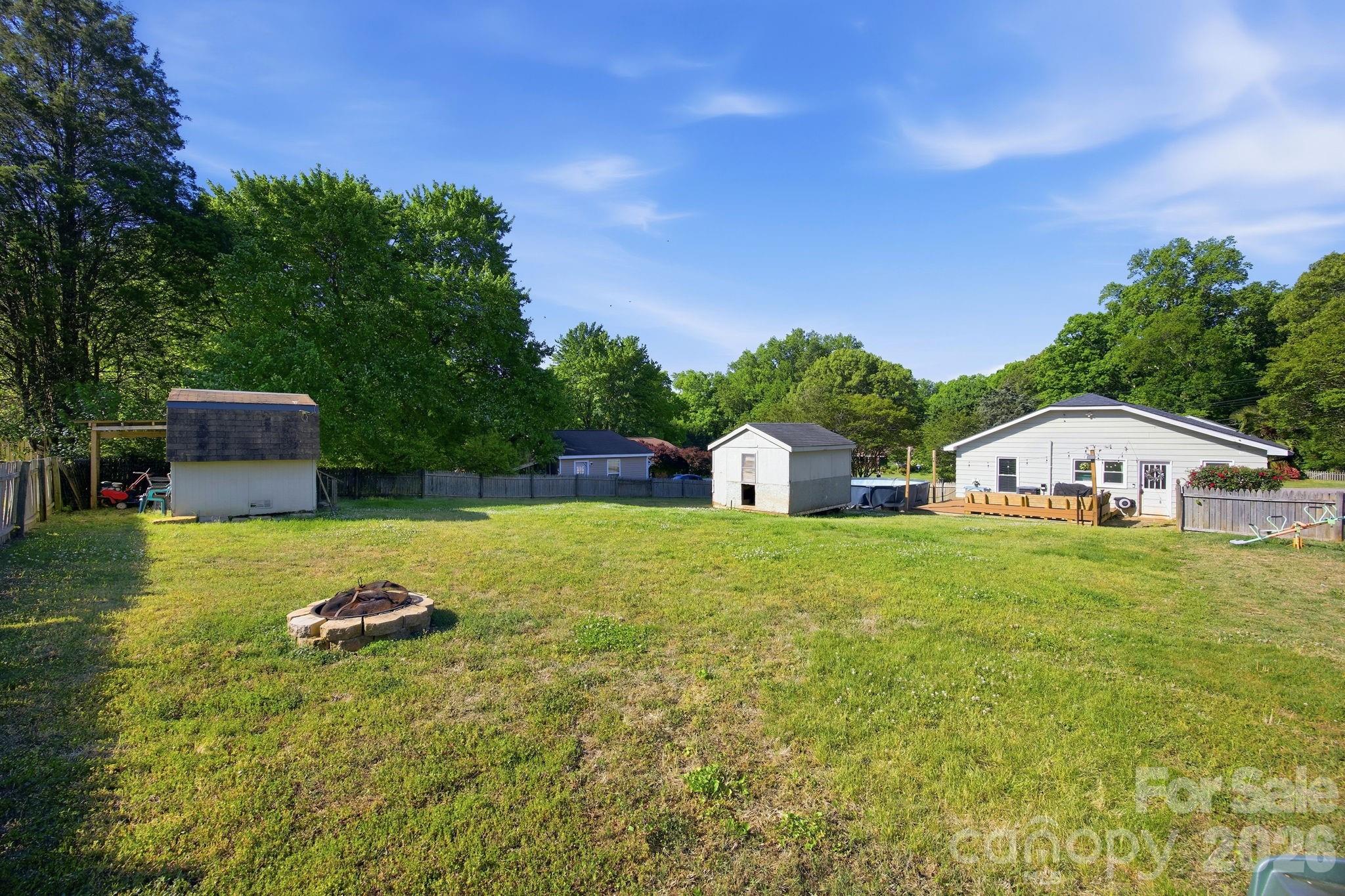 305 Bost Circle — Rockwell