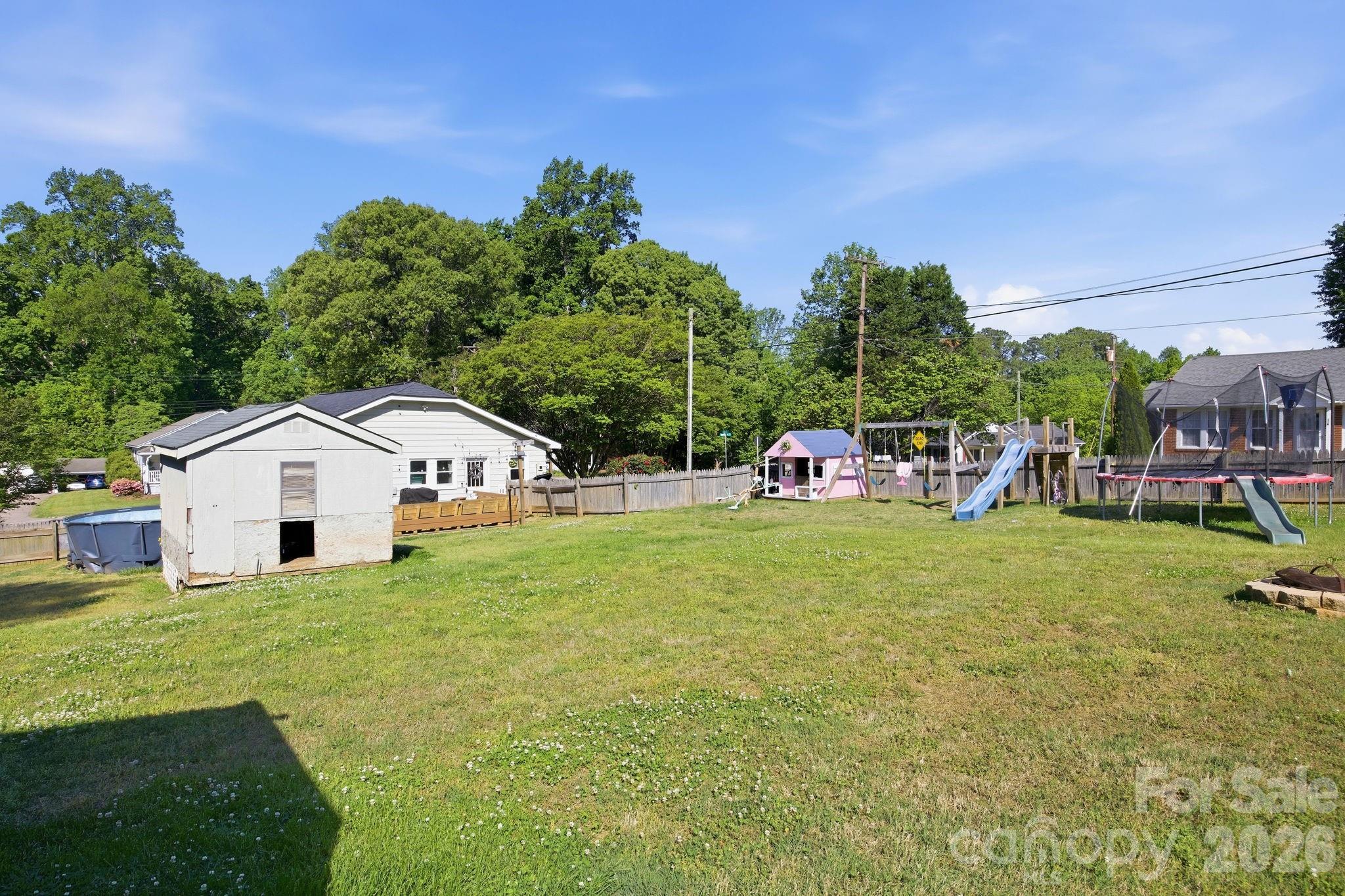 305 Bost Circle — Rockwell