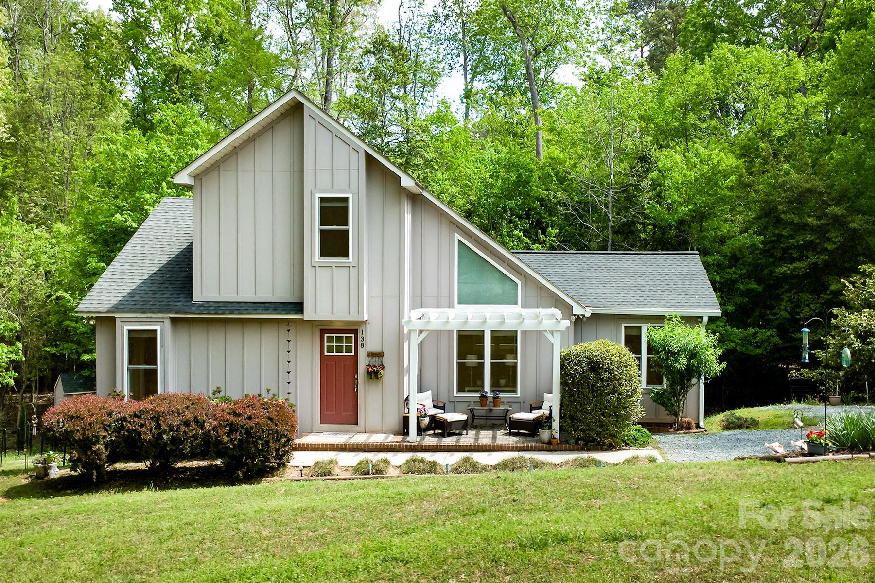 138 Uwharrie Court — Mount Gilead