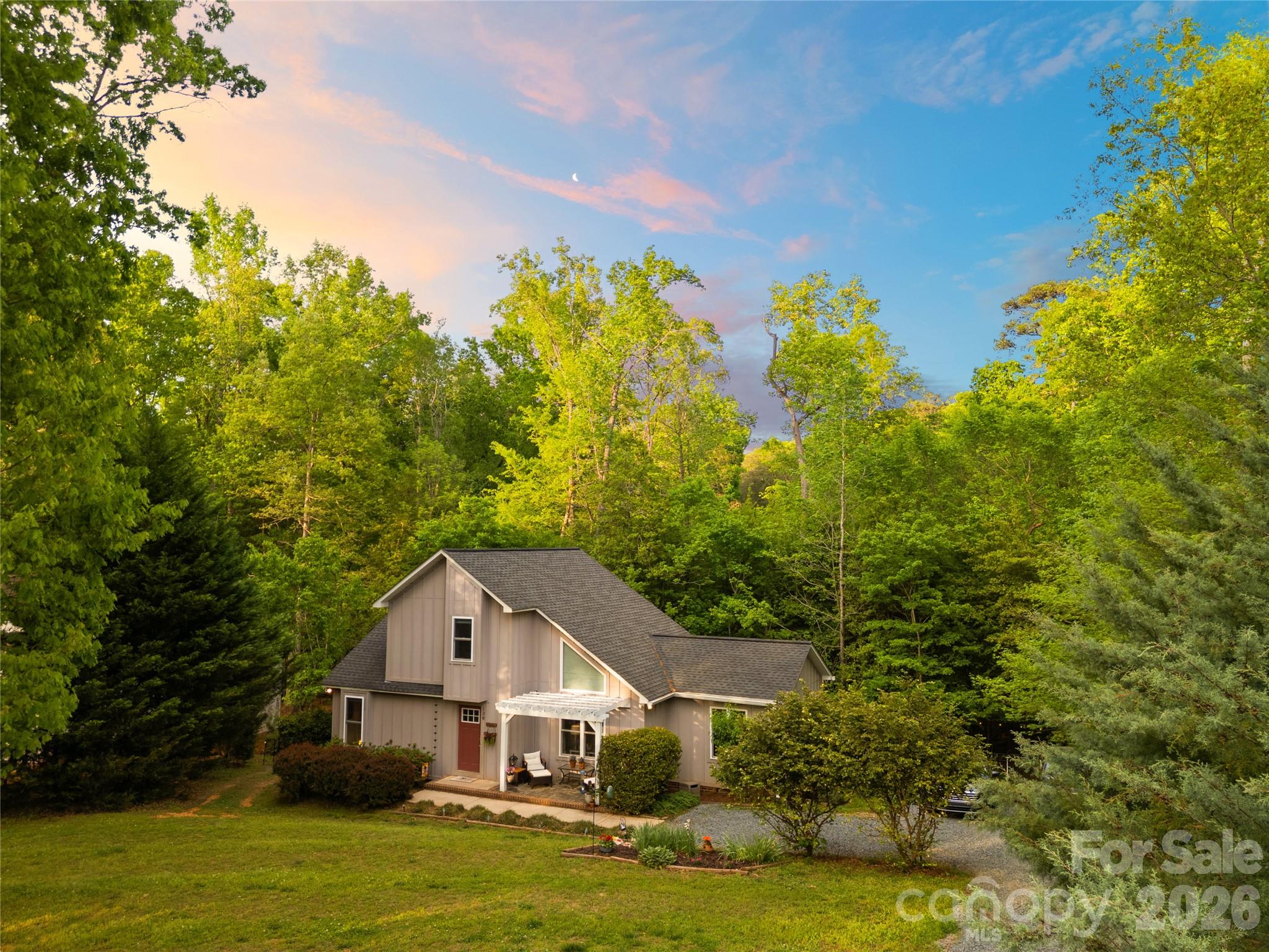 138 Uwharrie Court — Mount Gilead