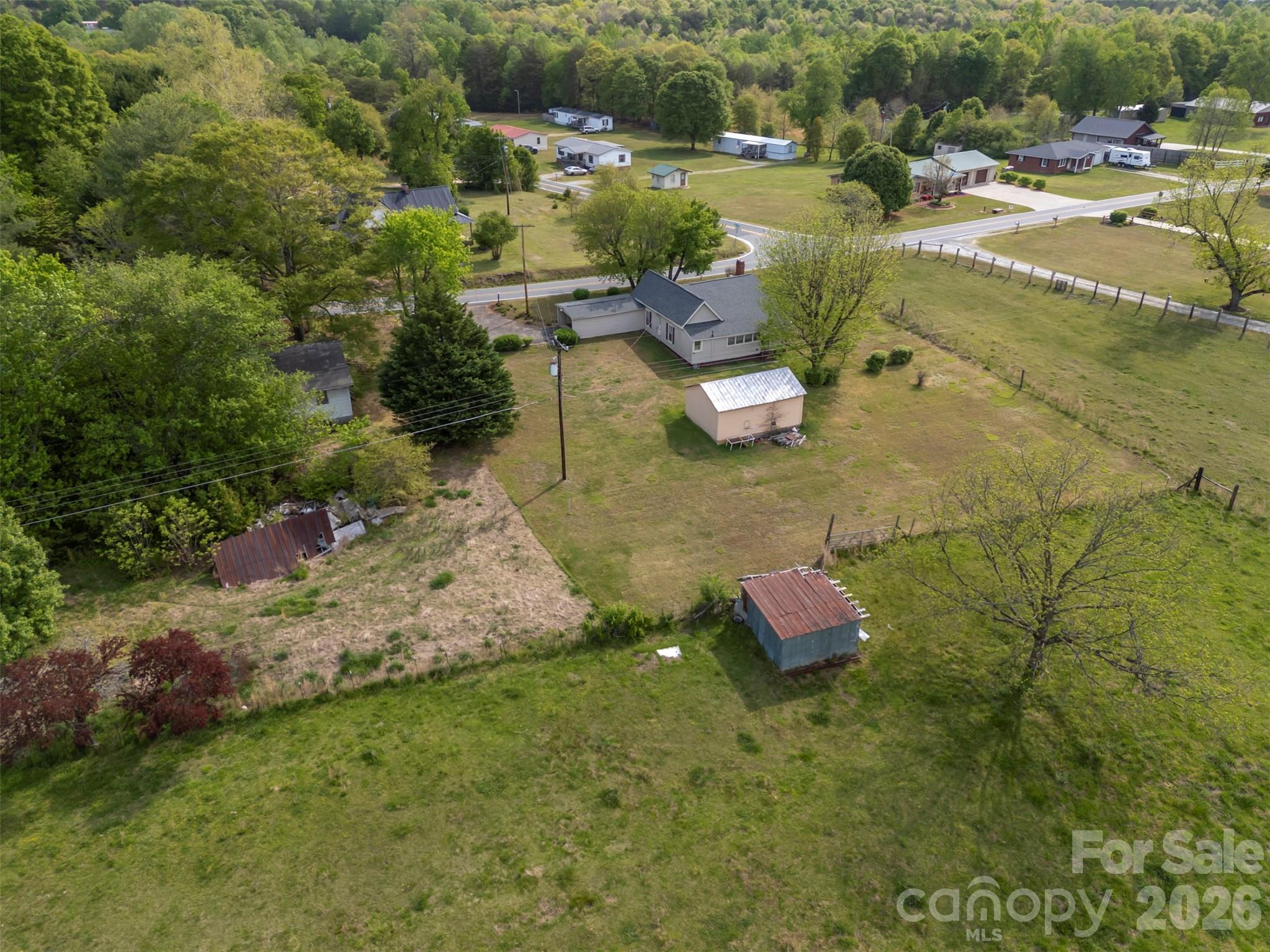 504 Old Henrietta Road — Forest City