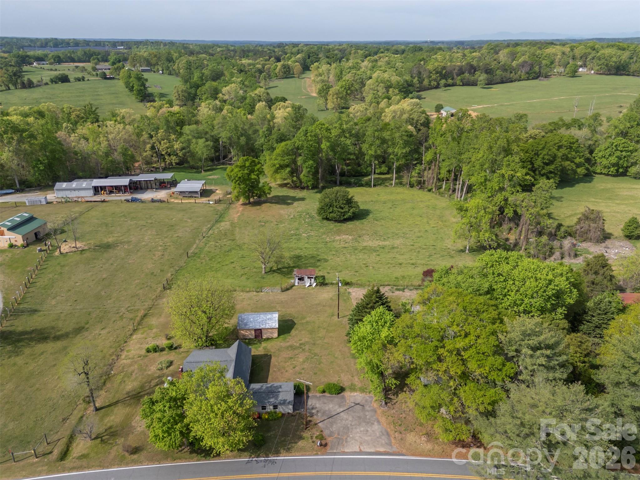 504 Old Henrietta Road — Forest City