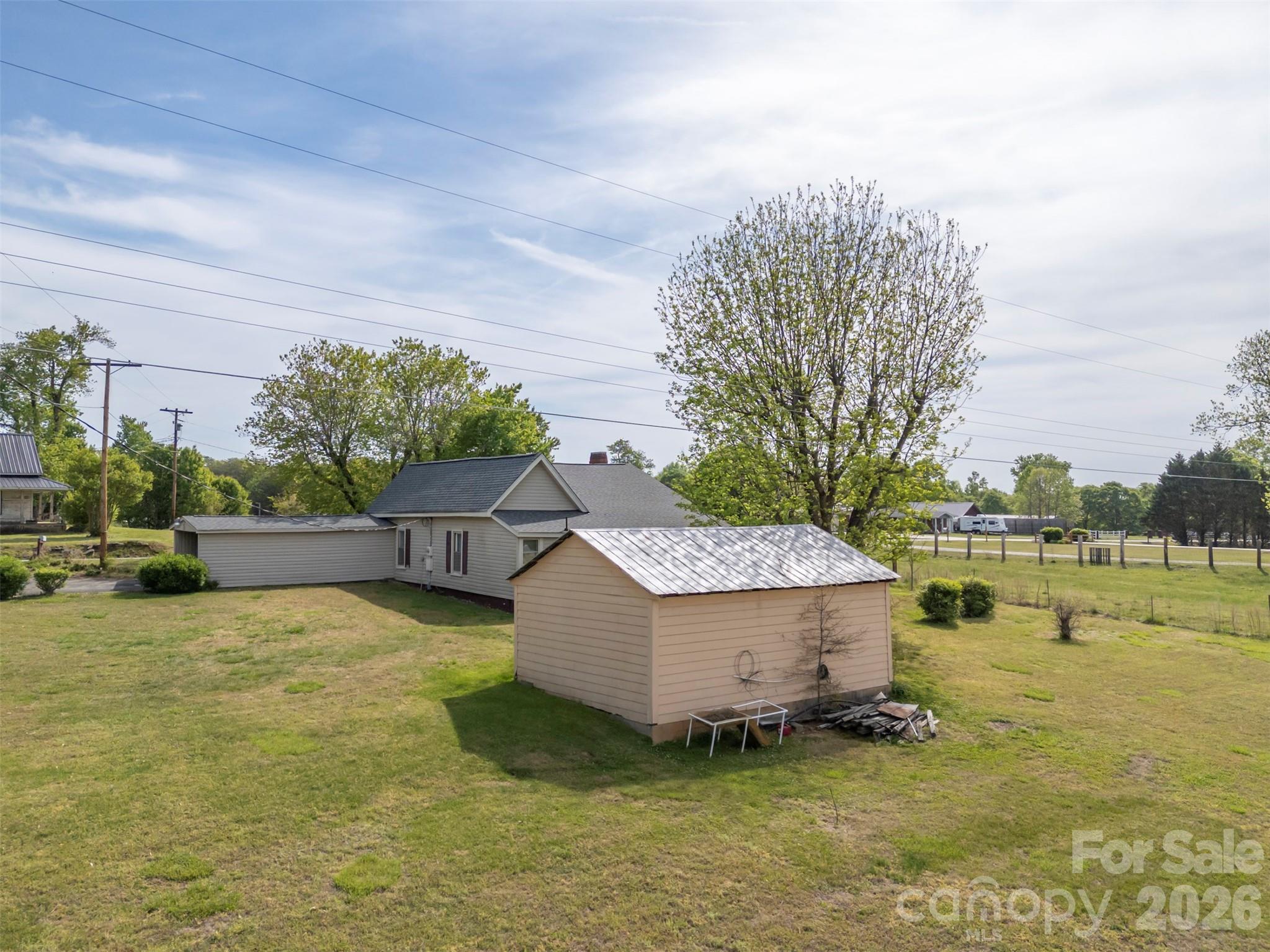 504 Old Henrietta Road — Forest City
