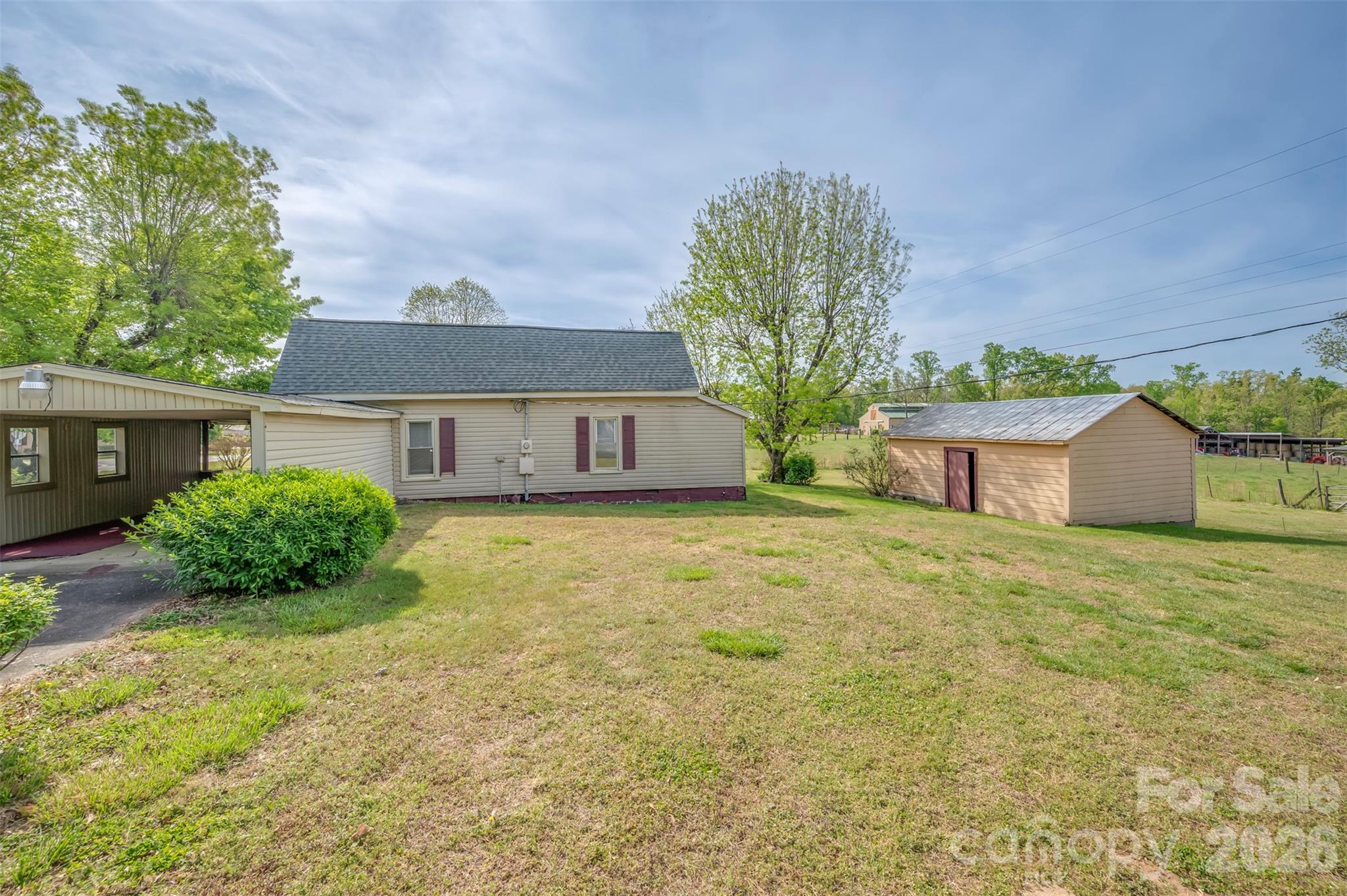 504 Old Henrietta Road — Forest City