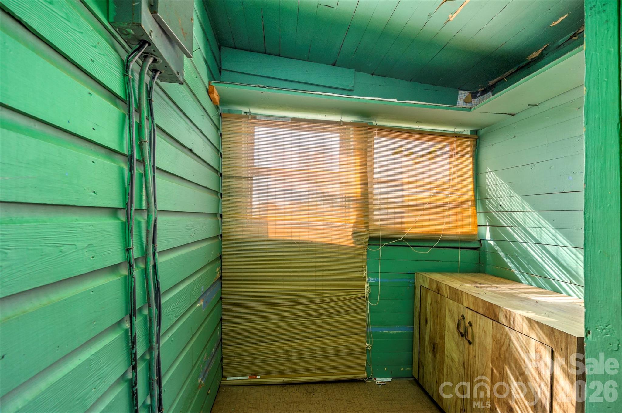 504 Old Henrietta Road — Forest City