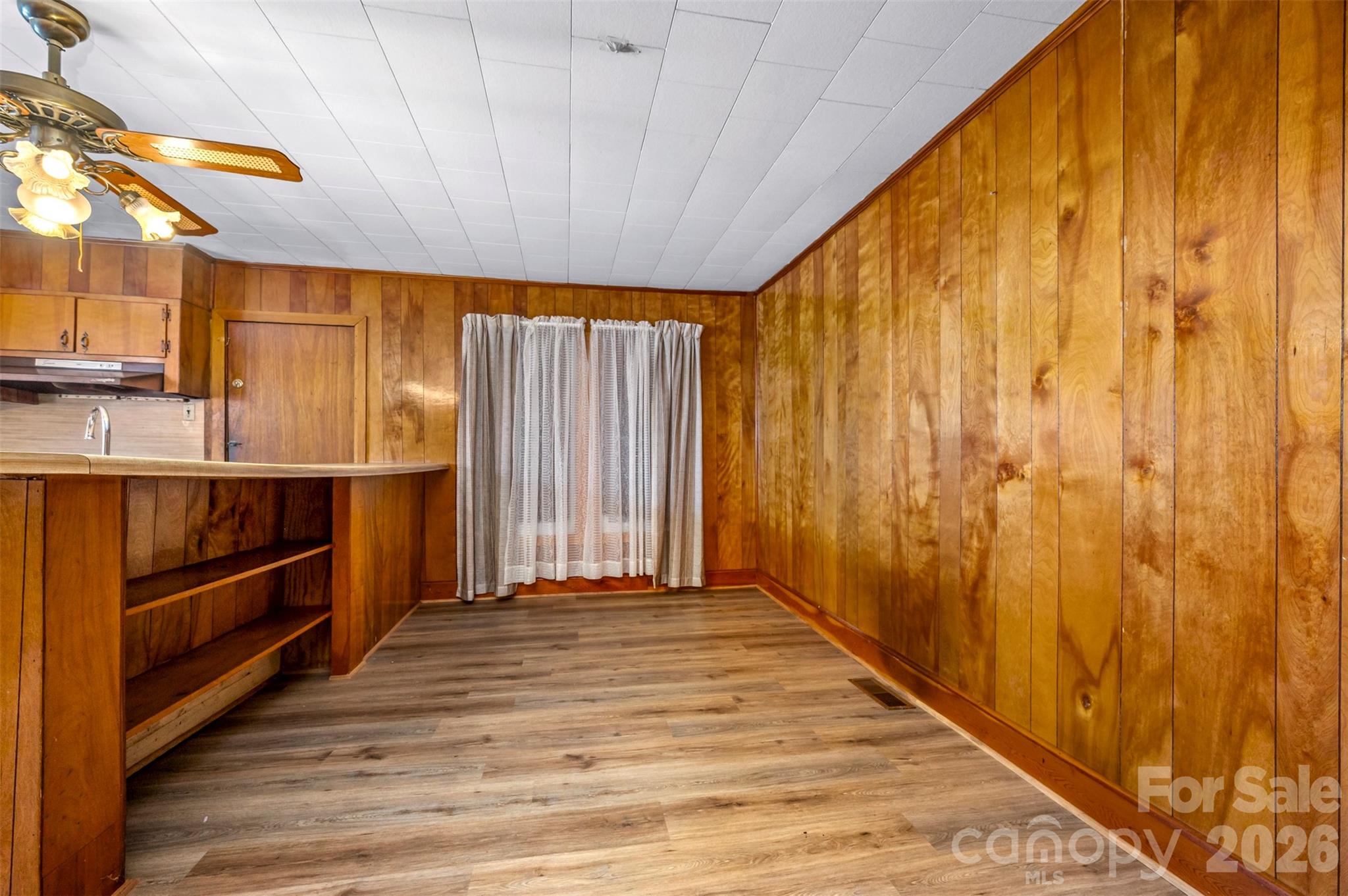 504 Old Henrietta Road — Forest City