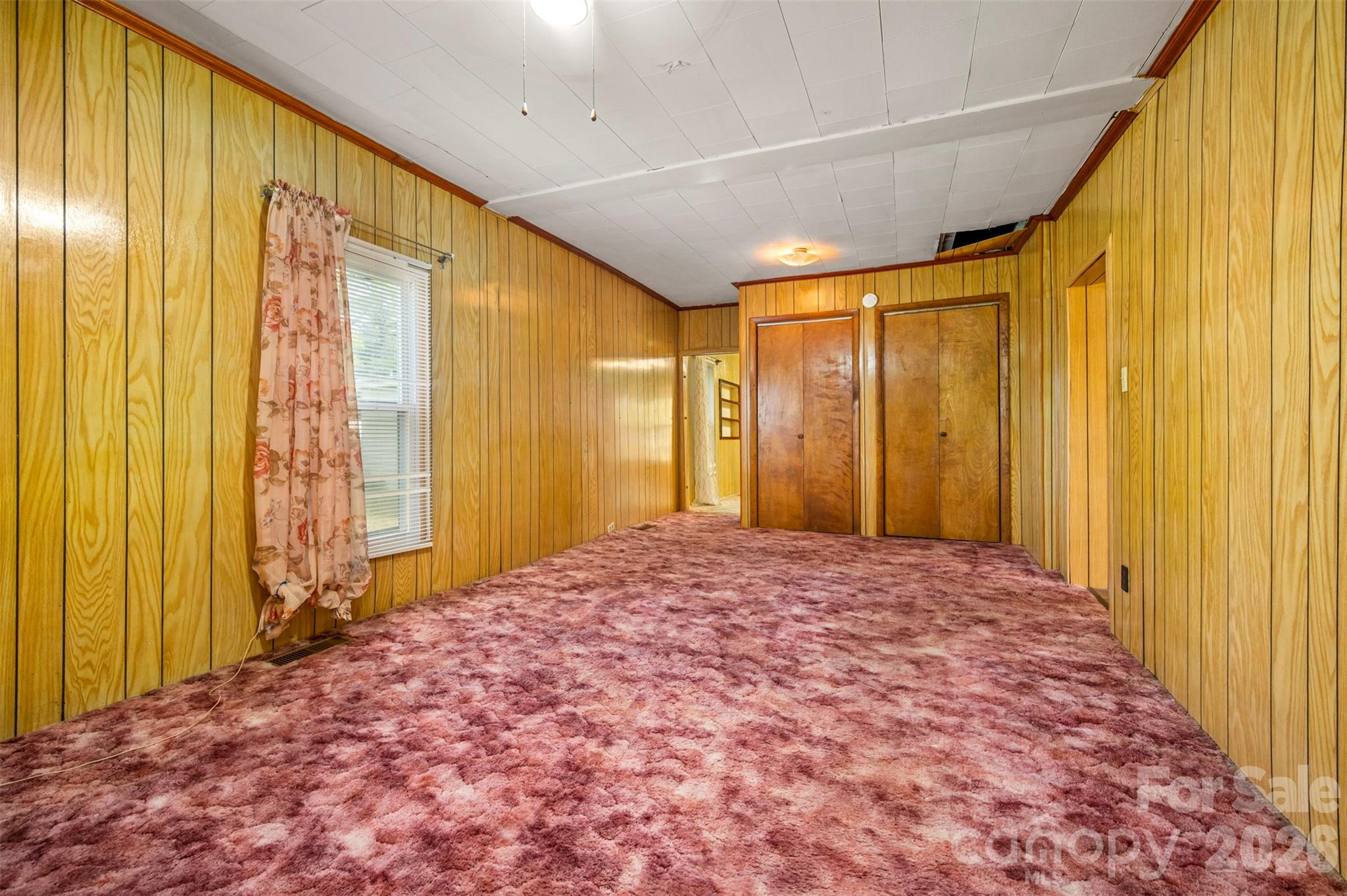 504 Old Henrietta Road — Forest City