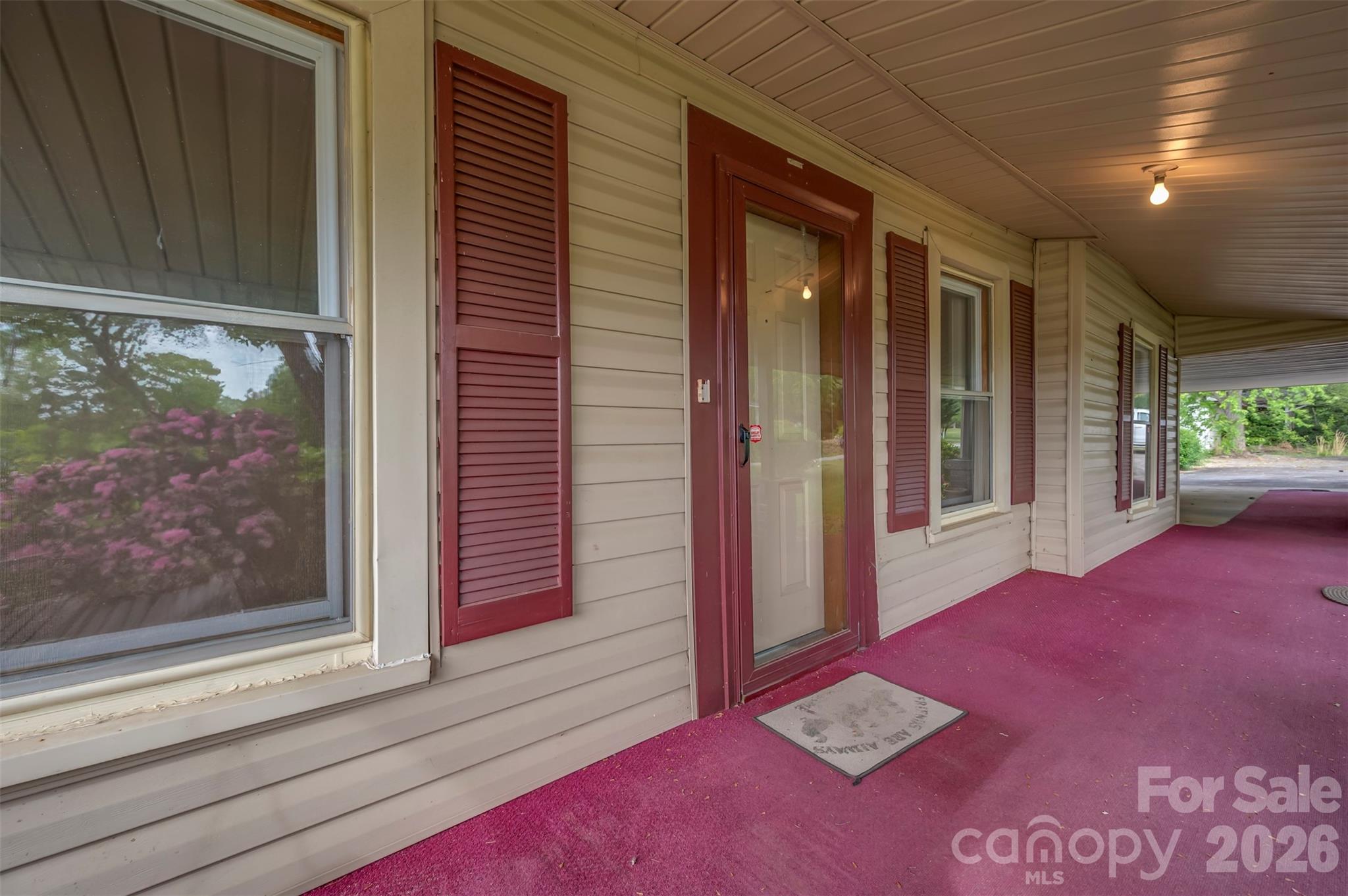 504 Old Henrietta Road — Forest City
