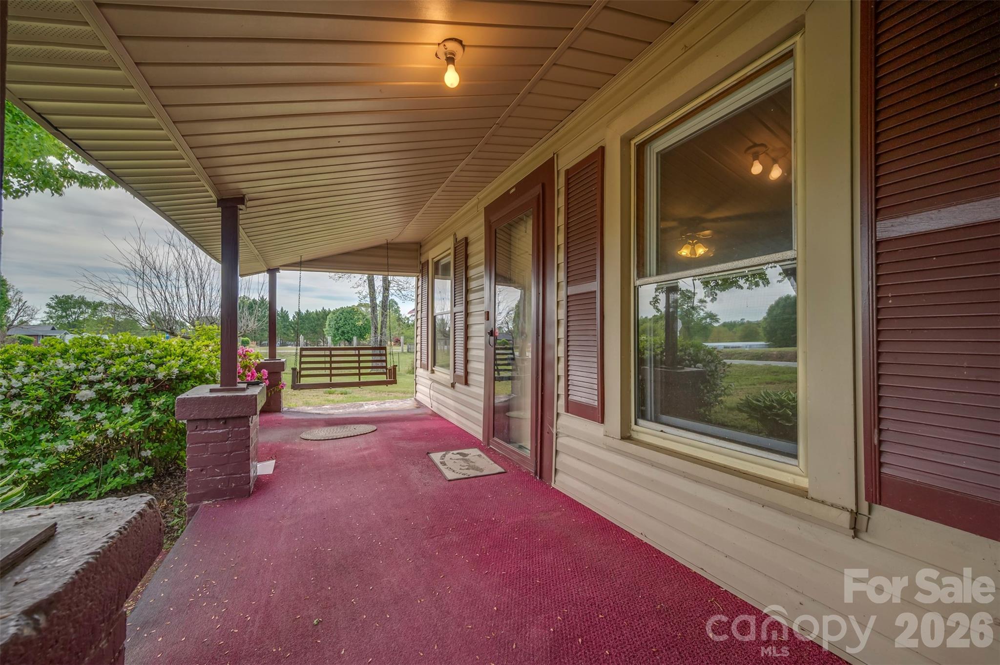 504 Old Henrietta Road — Forest City