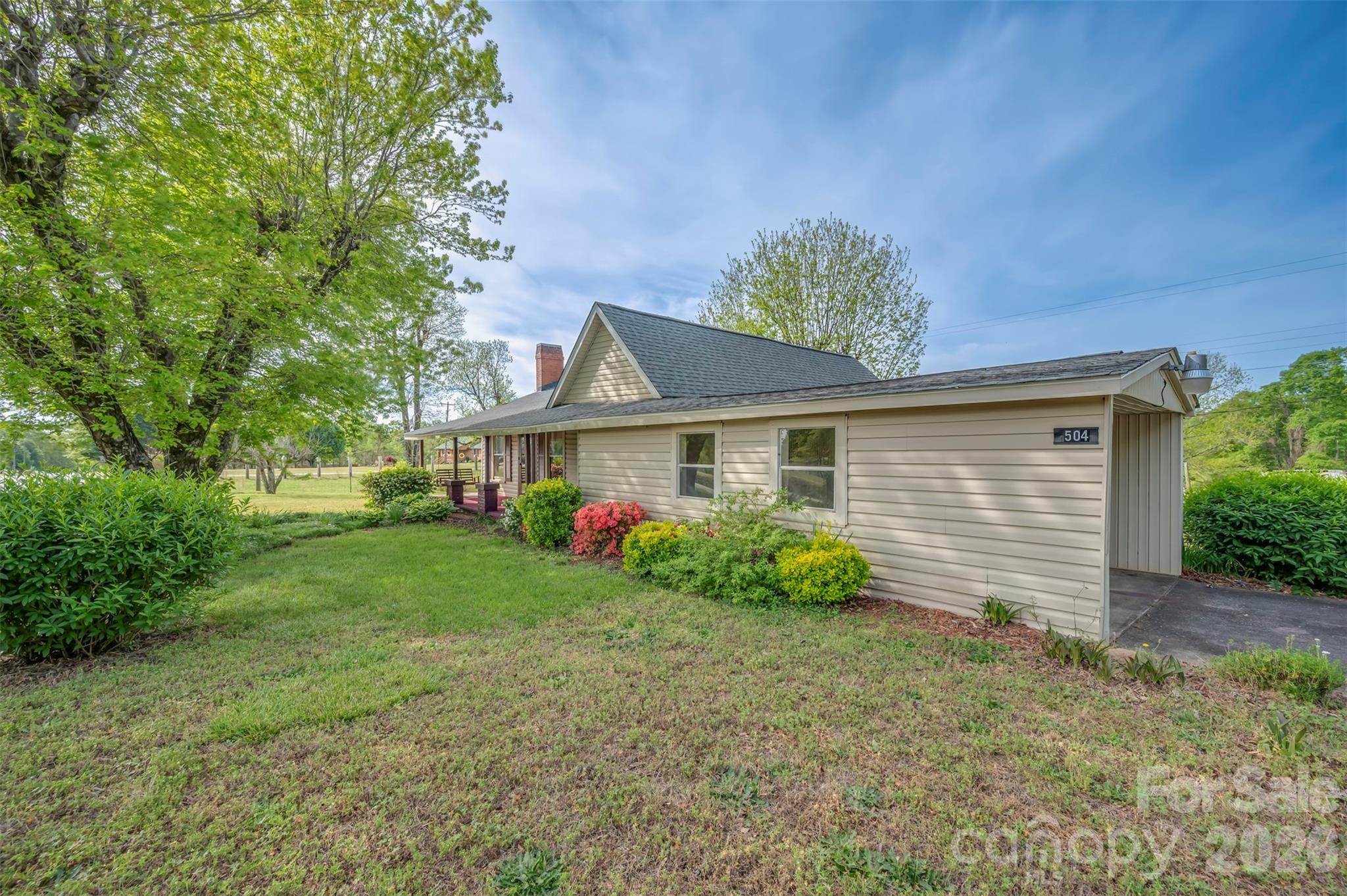 504 Old Henrietta Road — Forest City