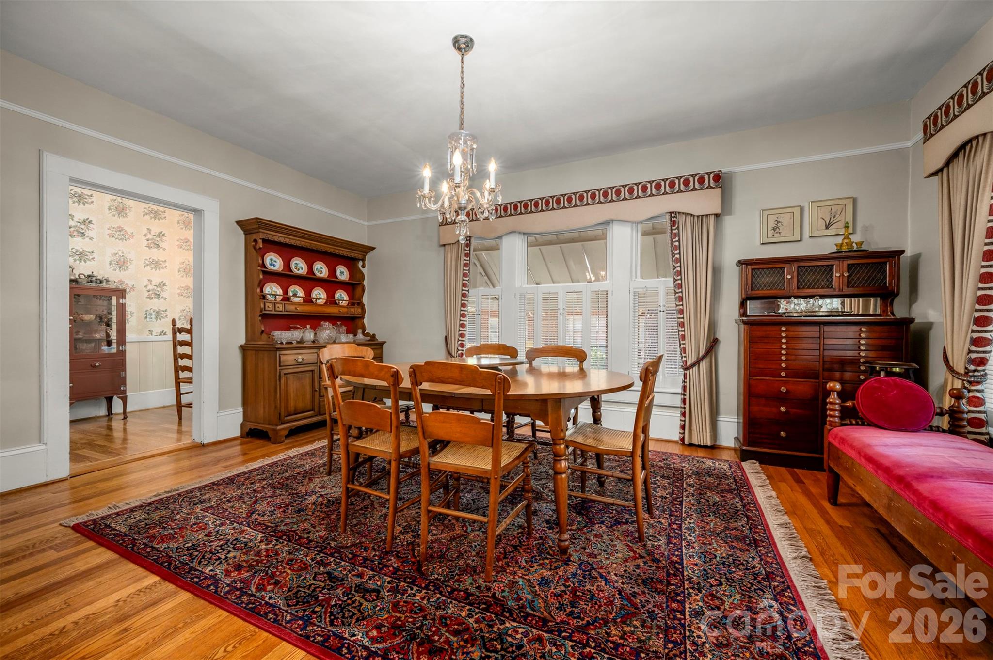 151 S Magnolia Street — Forest City
