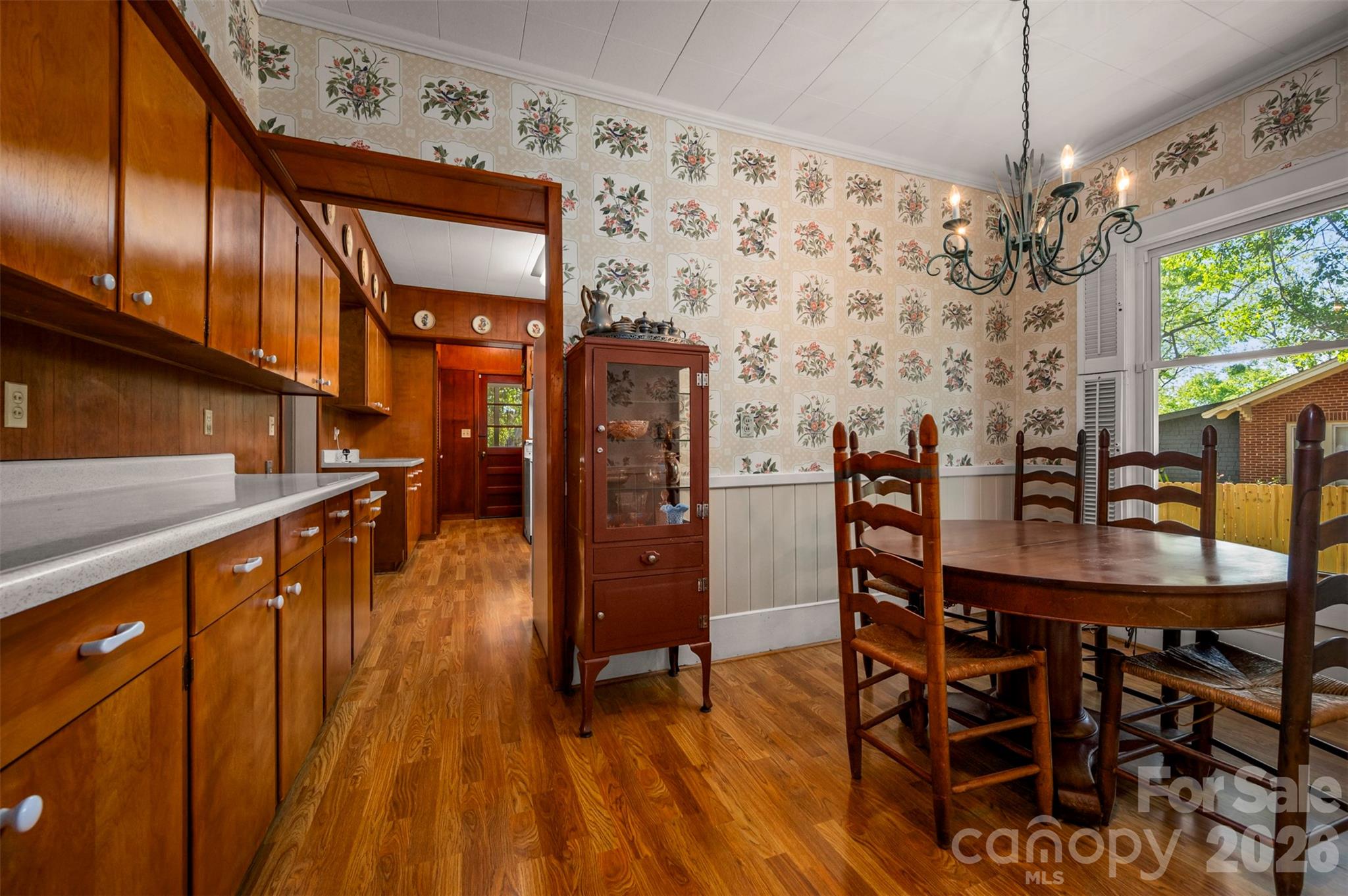 151 S Magnolia Street — Forest City