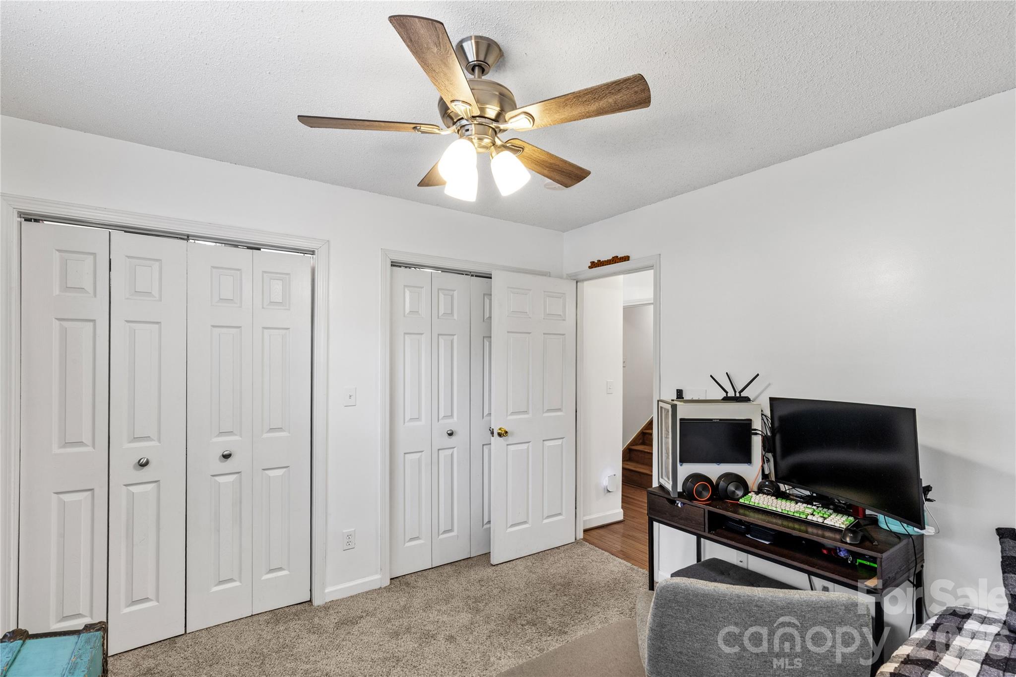 1530 Danlee Drive — Lancaster