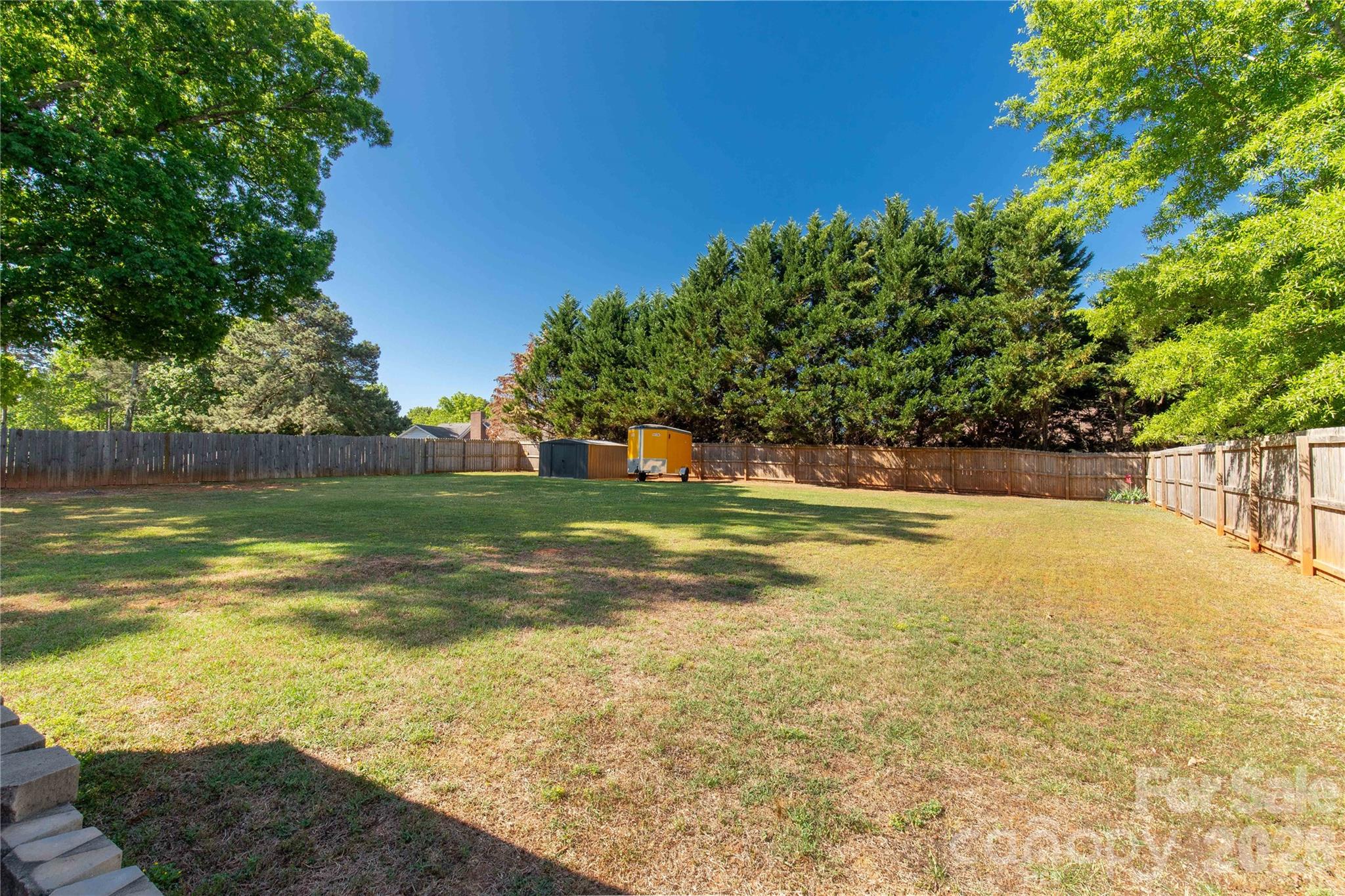 1530 Danlee Drive — Lancaster