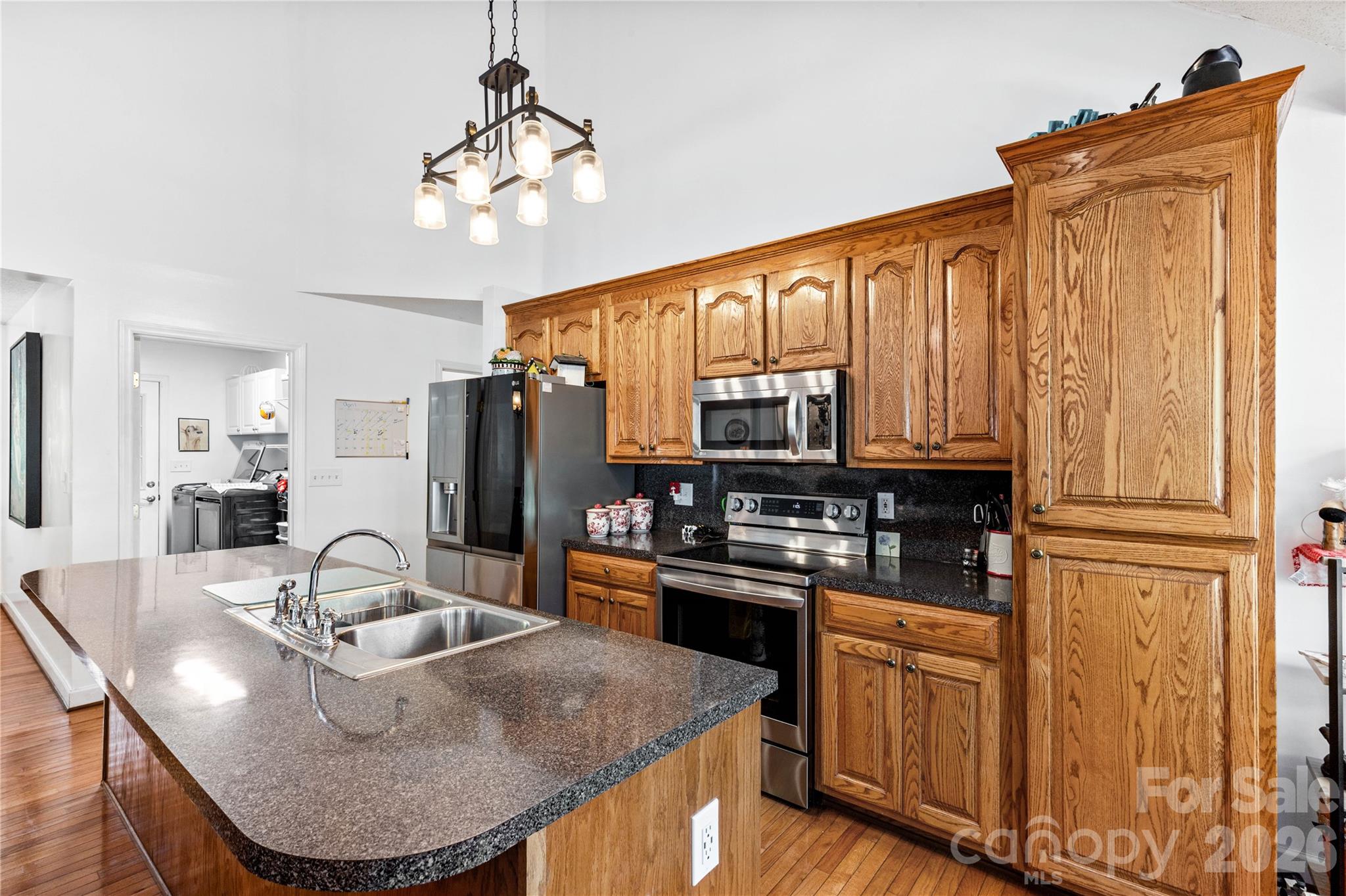 1530 Danlee Drive — Lancaster