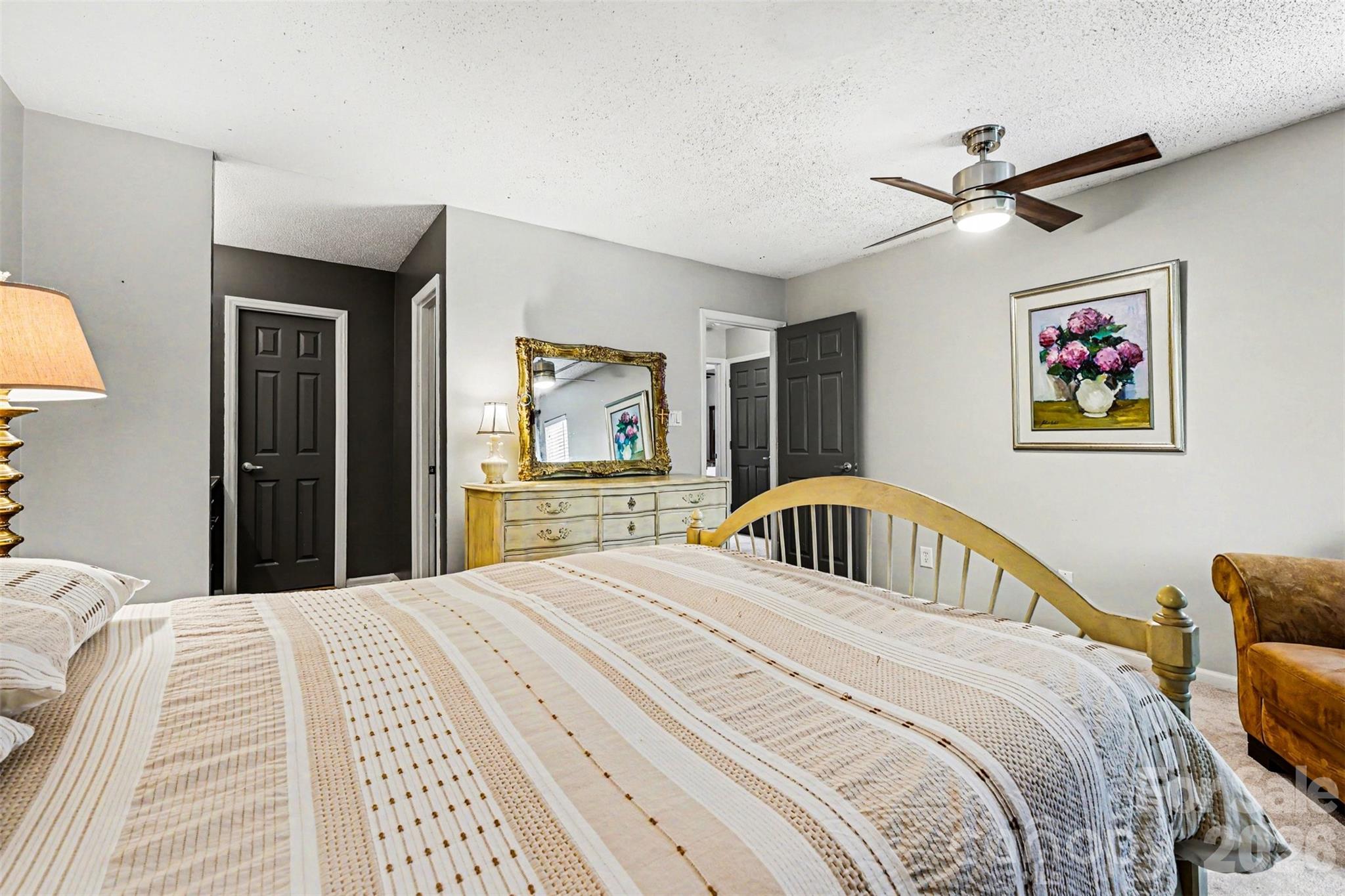 6614 Point Comfort Lane — Charlotte
