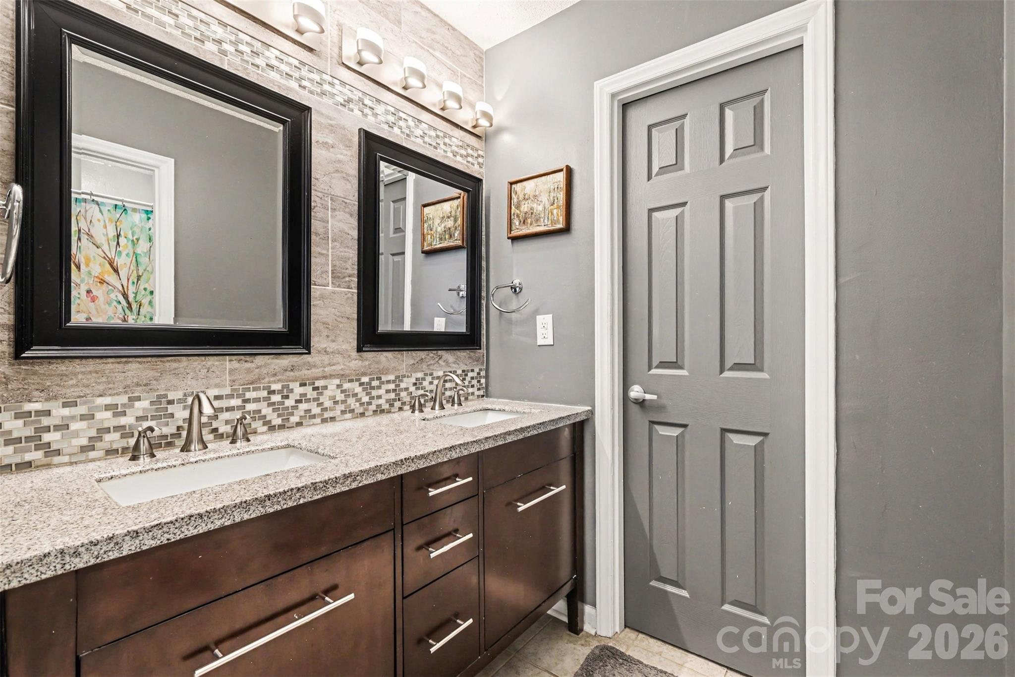 6614 Point Comfort Lane — Charlotte