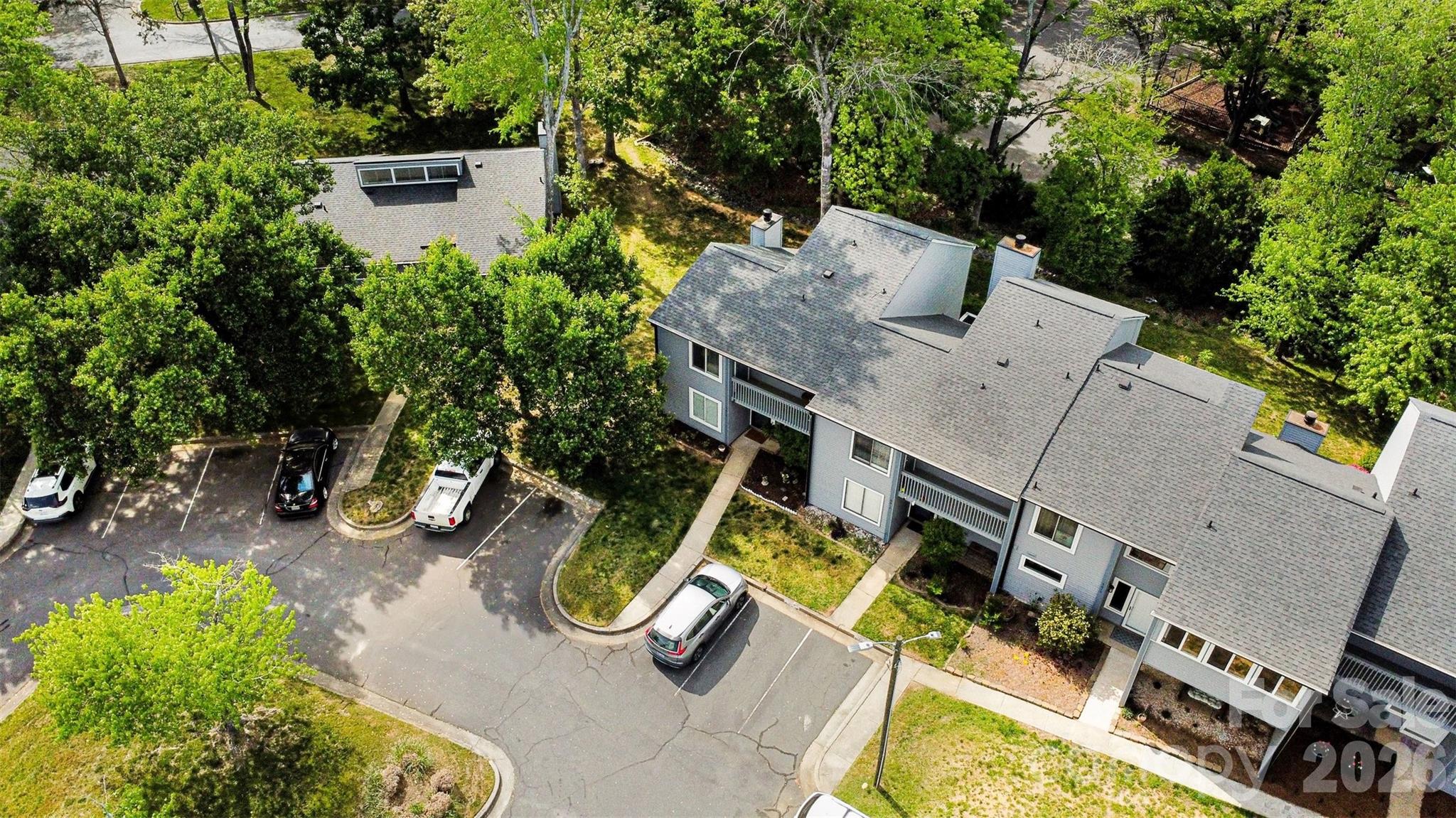 6614 Point Comfort Lane — Charlotte