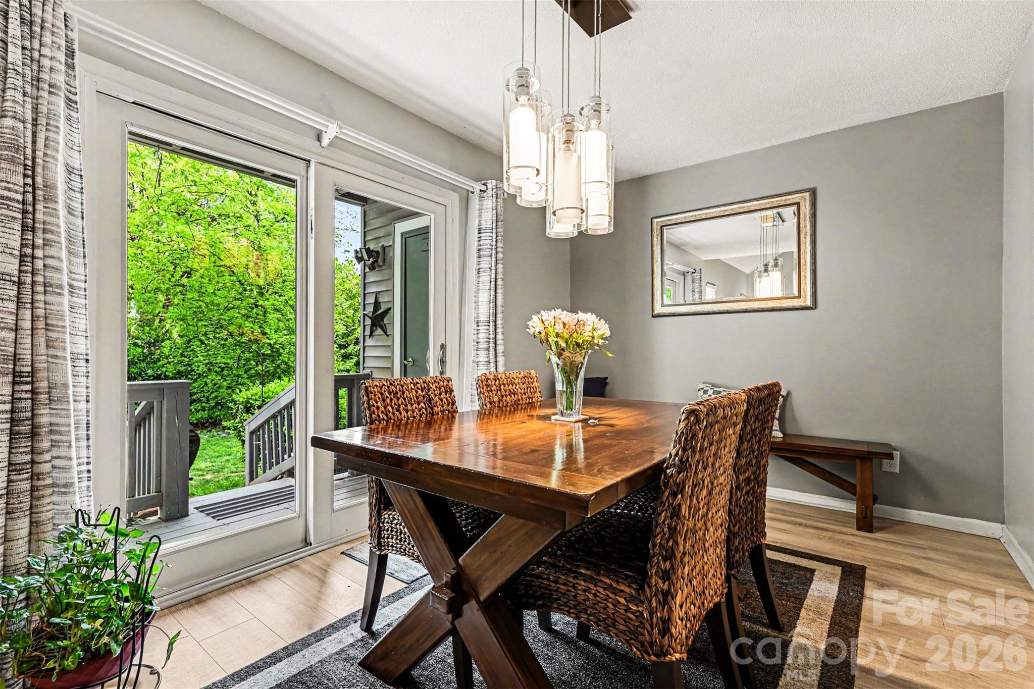 6614 Point Comfort Lane — Charlotte