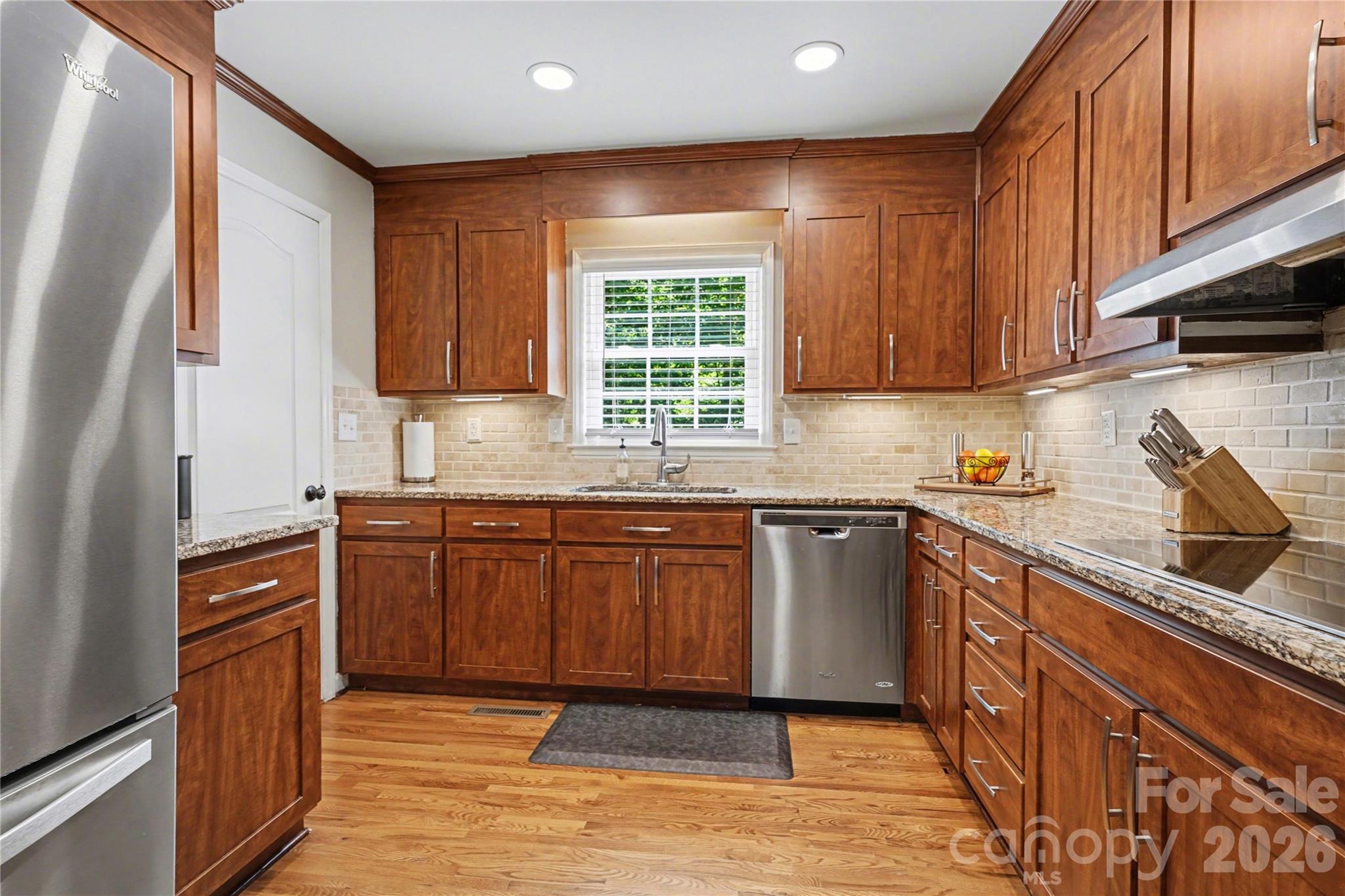 6201 Colchester Place — Charlotte