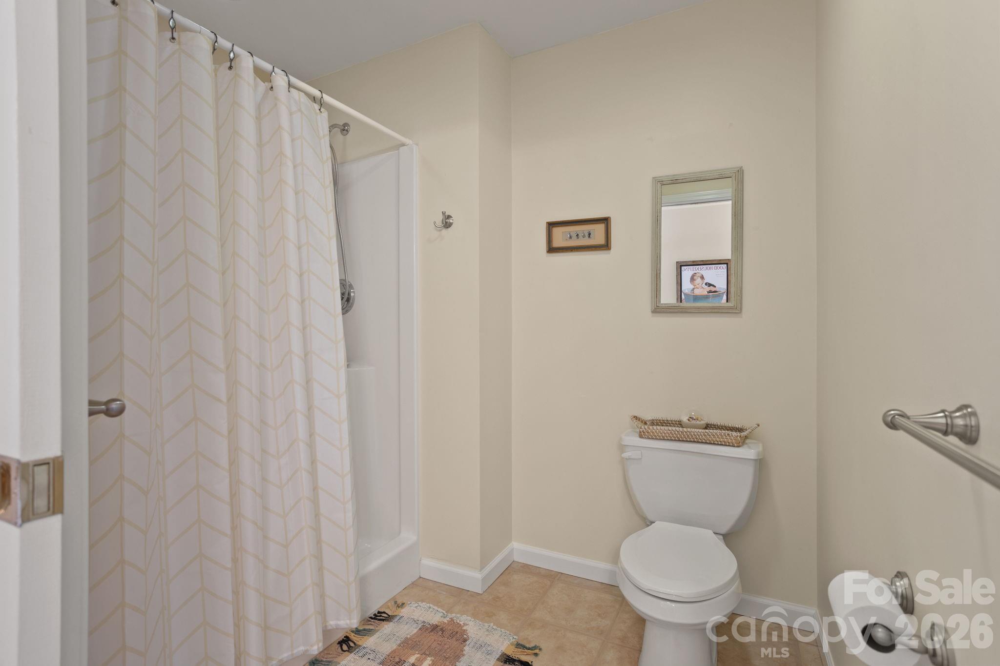 367 Crescent Street — Saluda