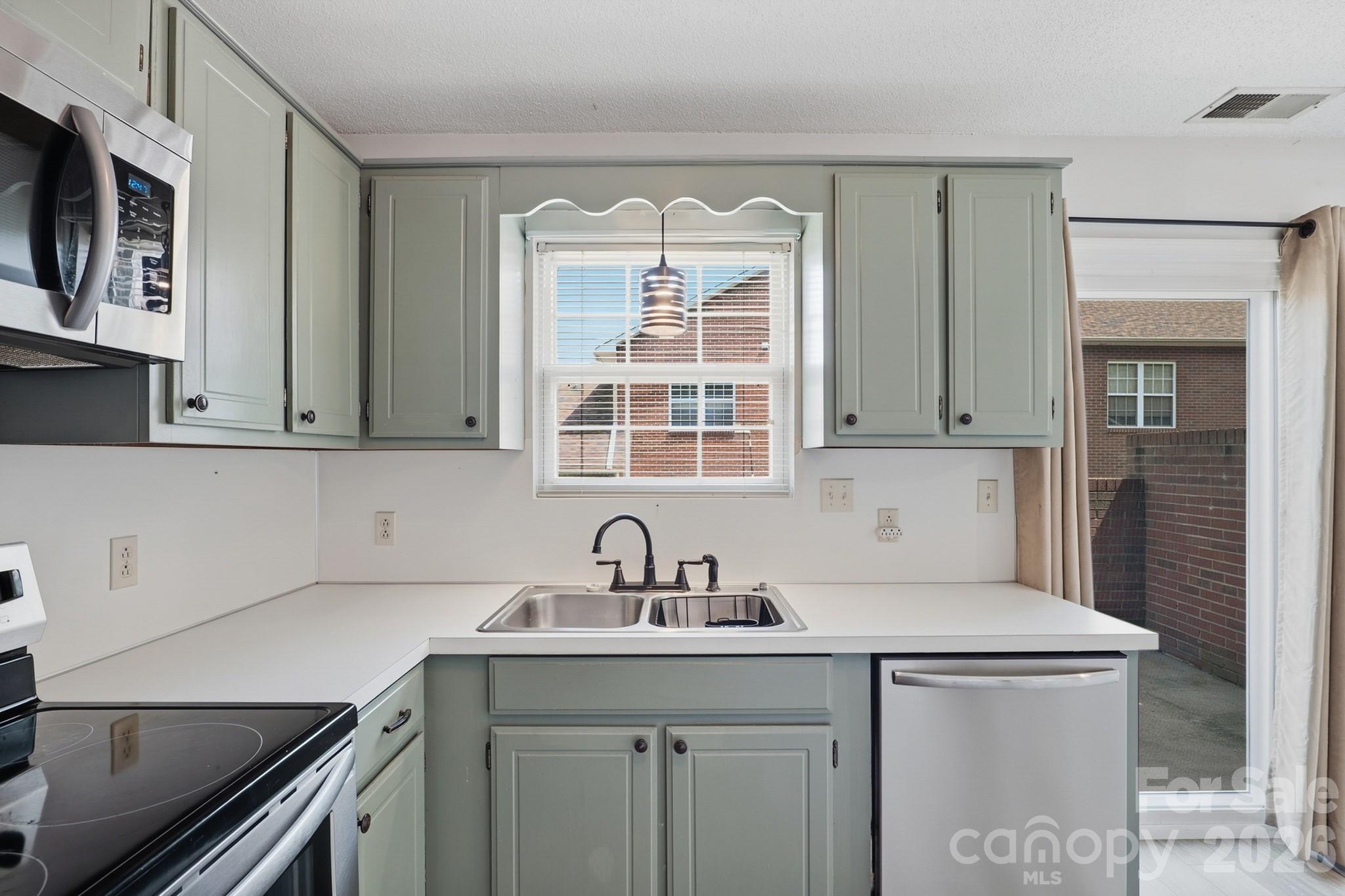 102 Brandywine Drive NE #U2 — Conover
