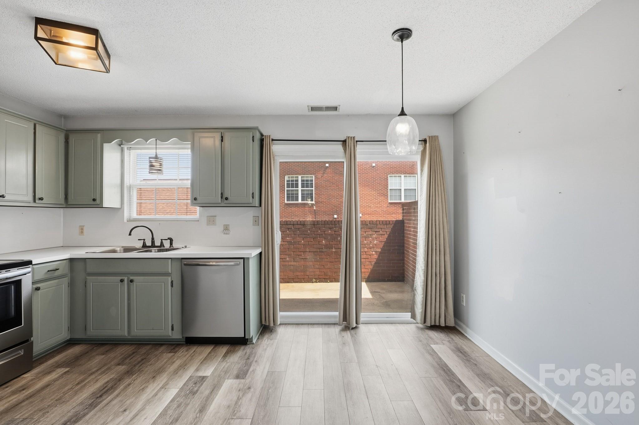 102 Brandywine Drive NE #U2 — Conover