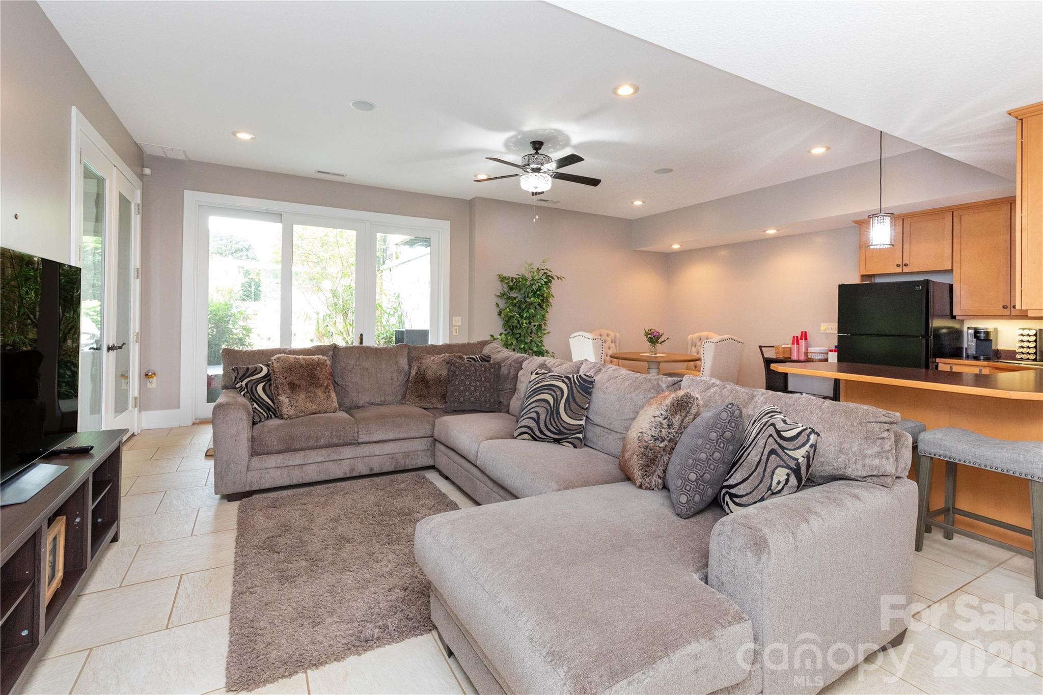 30 Rilandwell Drive — Fletcher