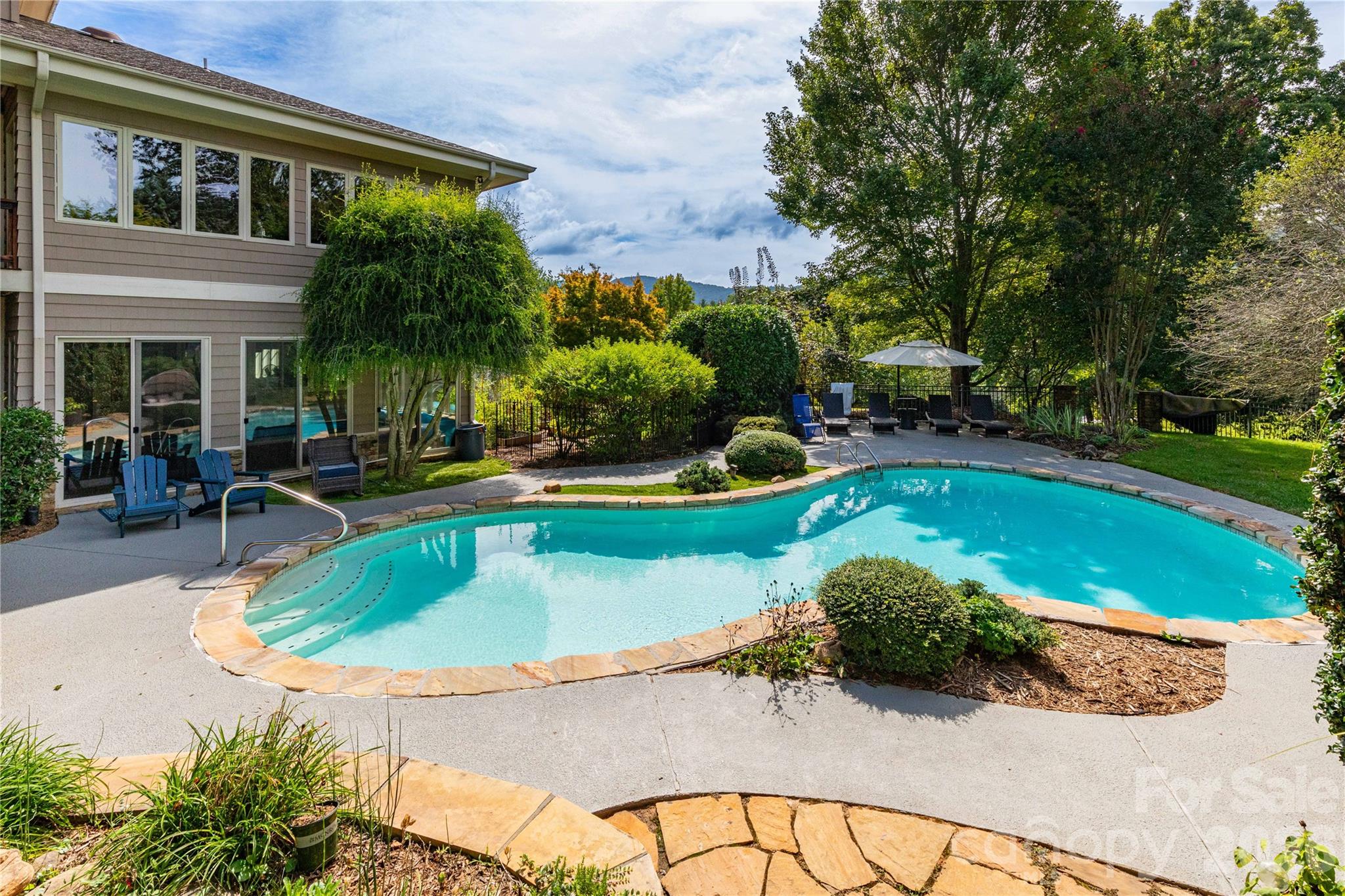 30 Rilandwell Drive — Fletcher