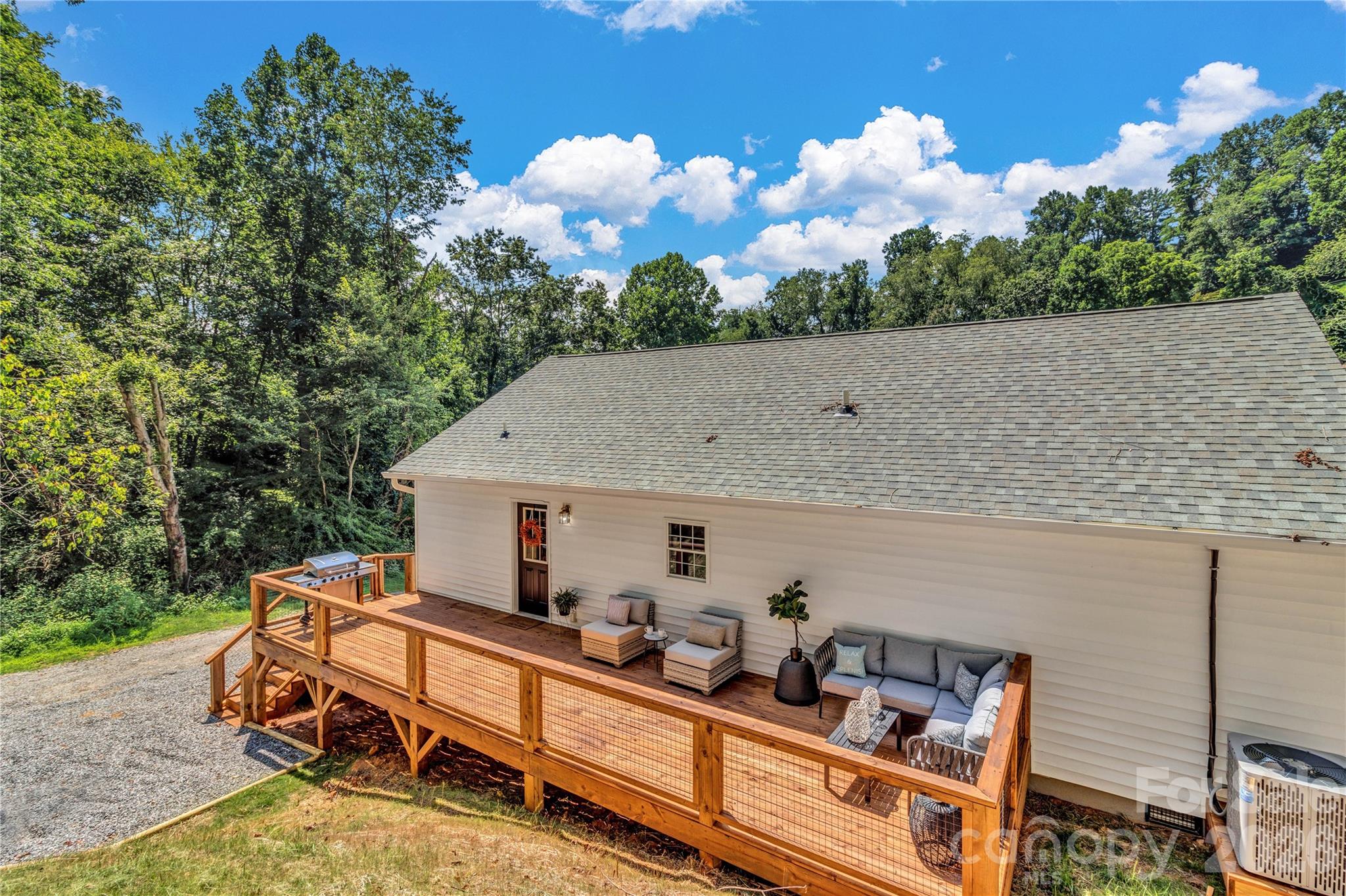 21 Carolinda Lane — Waynesville