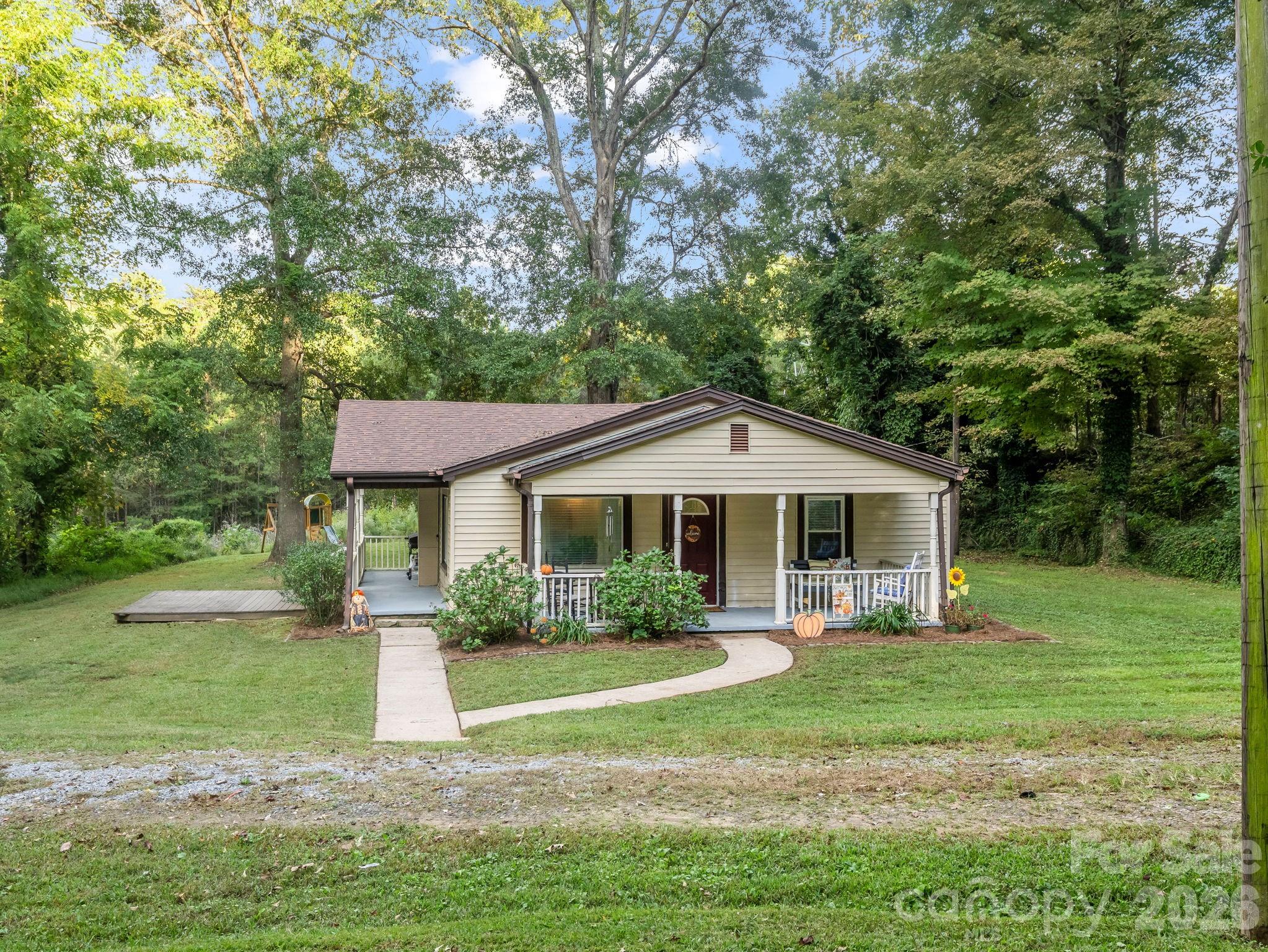 697 Bethany Church Road — Forest City